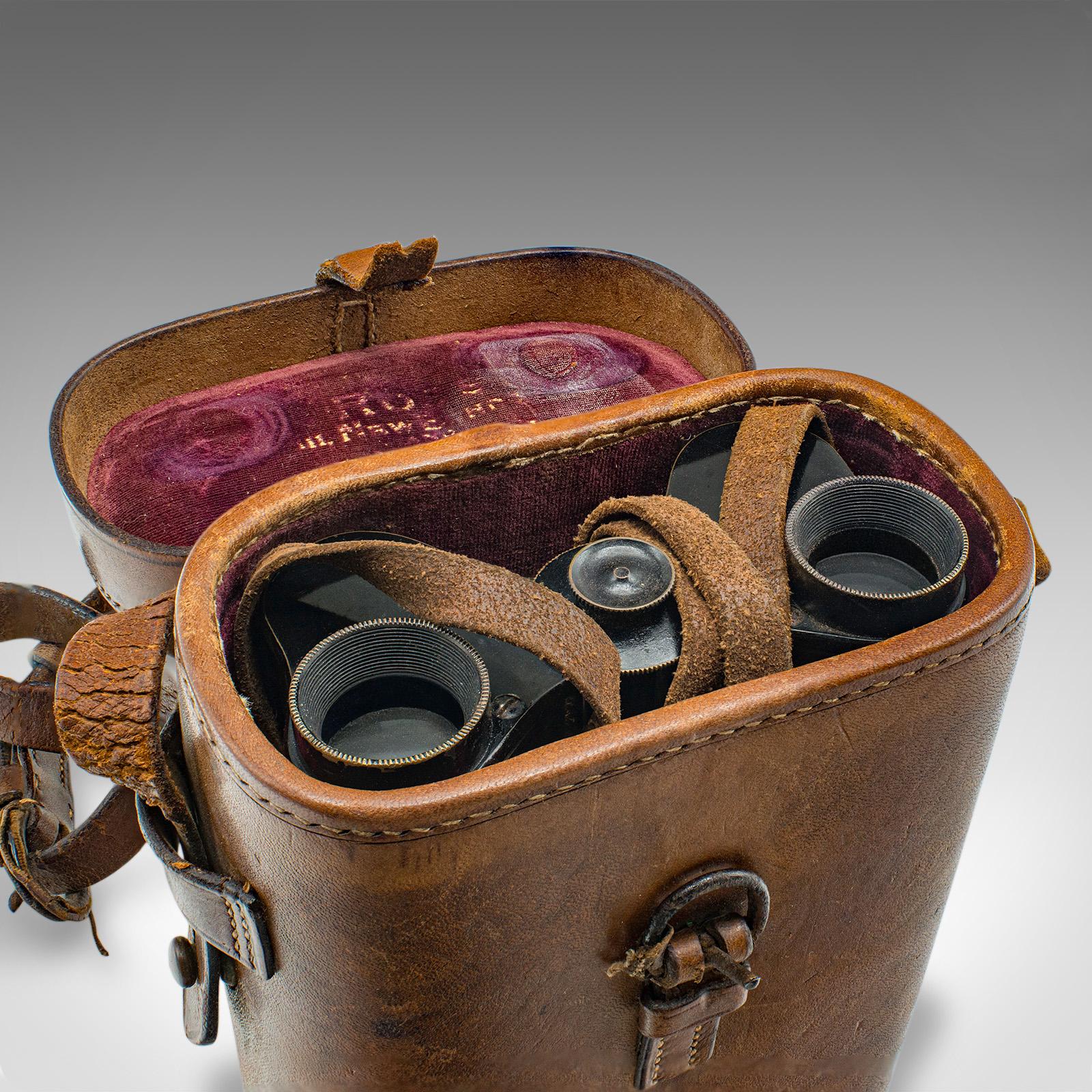 Ancienne paire de binoculares anglaises, laiton, instrument optique victorien en vente 5
