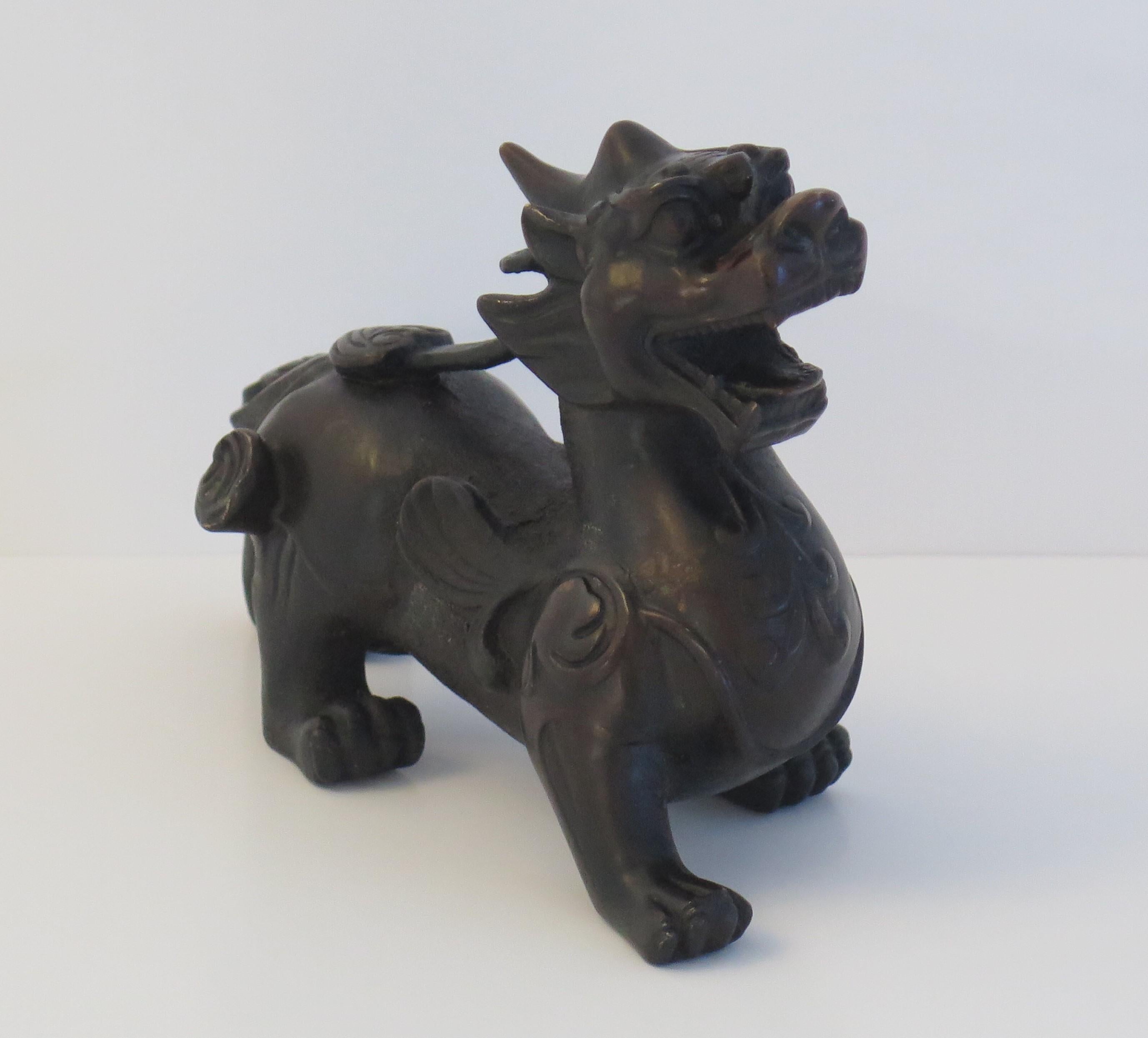 Antique Pair of Chinese Bronze Foo Dogs Good Detail, Qing Dynasty For Sale 2