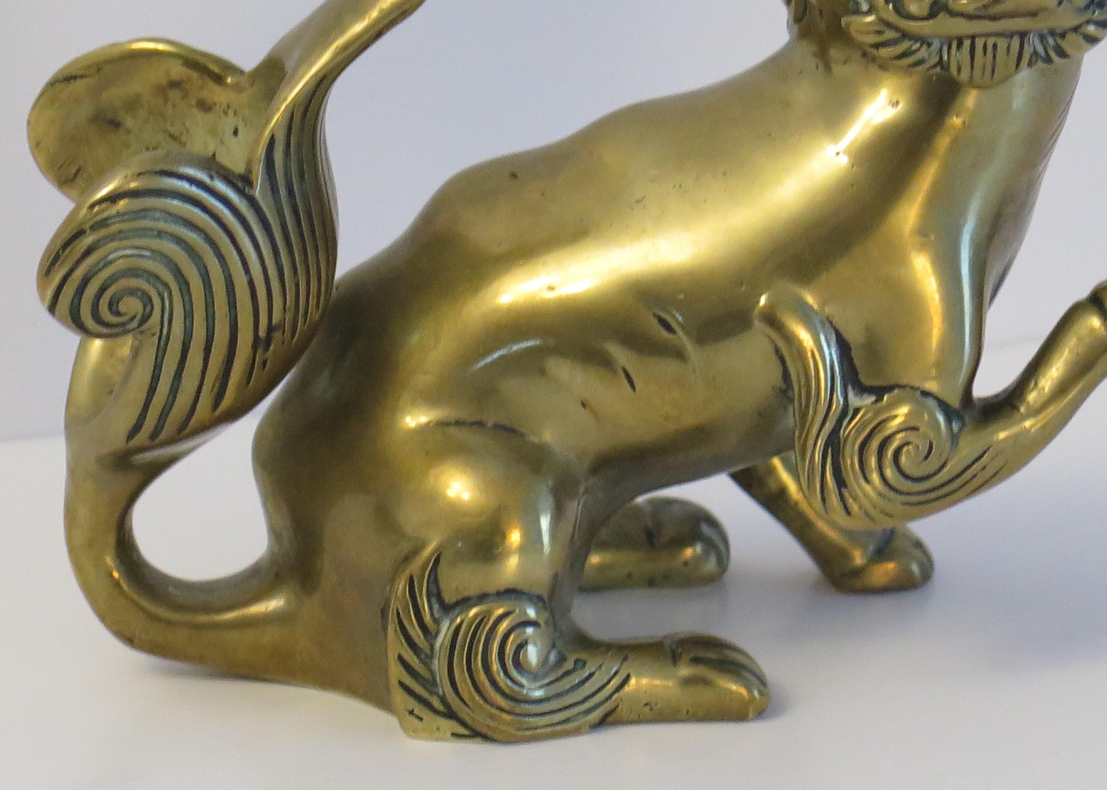 Antikes Paar chinesischer Bronze- Foo-Hunde, gut detailliert, Qing, frühes 19. Jahrhundert im Angebot 9