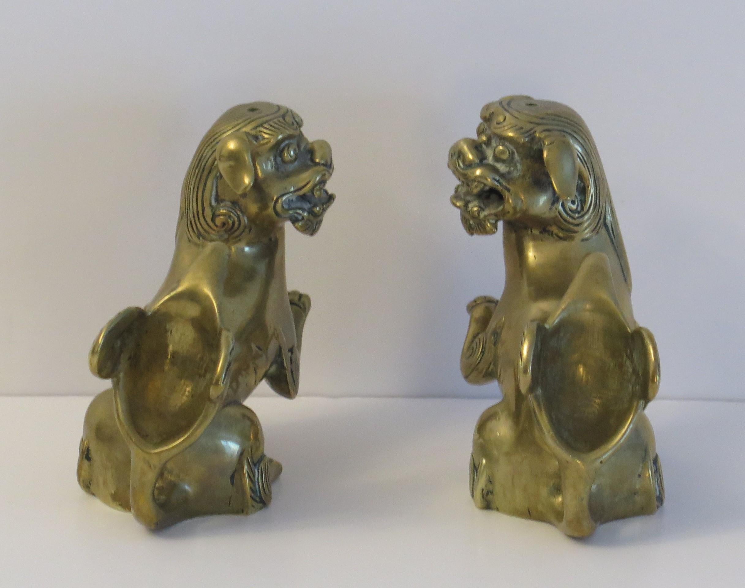 Antique Pair of Chinese Bronze Foo Dogs good detail, Qing early 19th Century For Sale 1