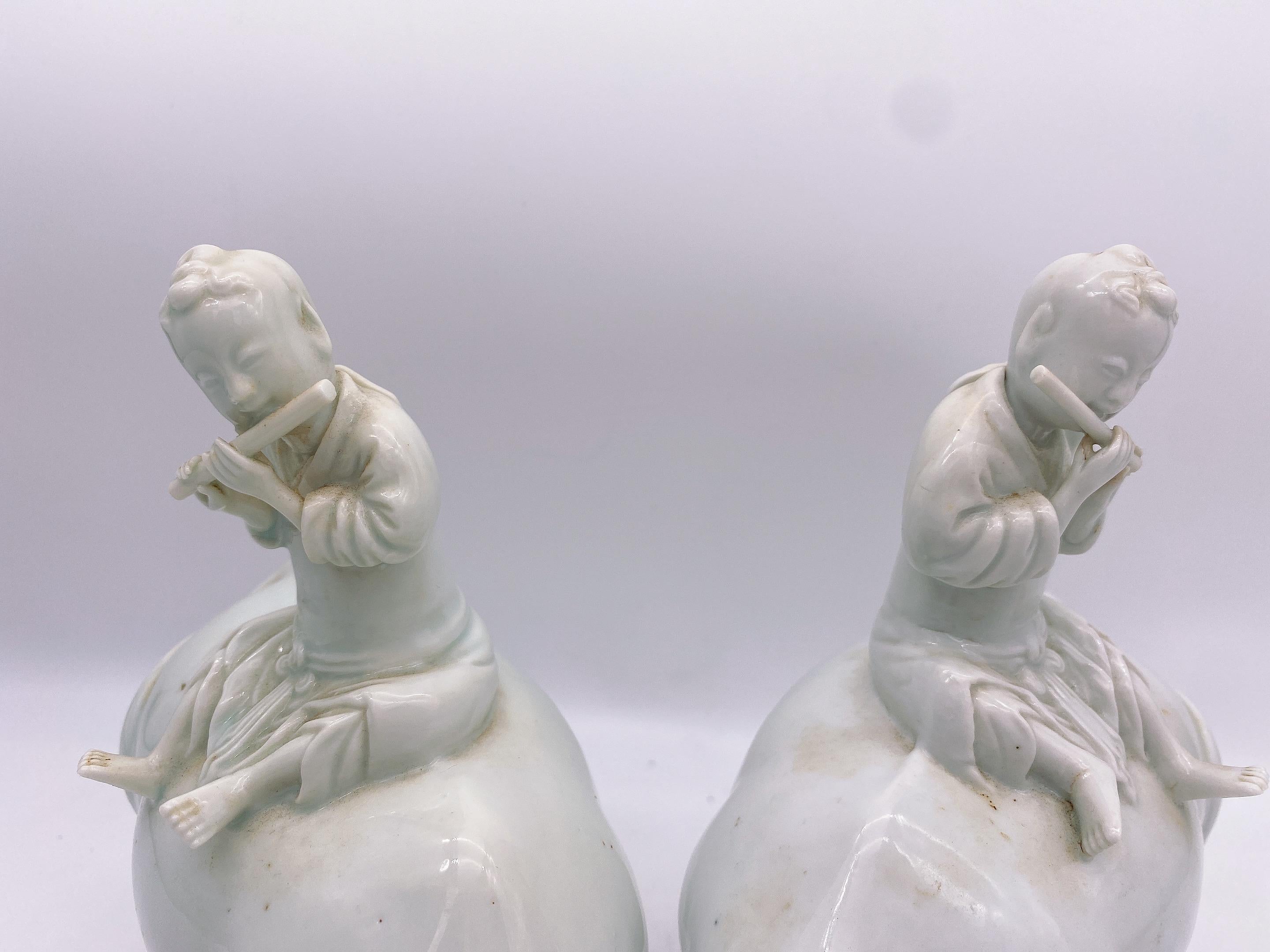 Antique Pair of Chinese Dehua Porcelain Figures of Boys on Water Buffalos For Sale 4