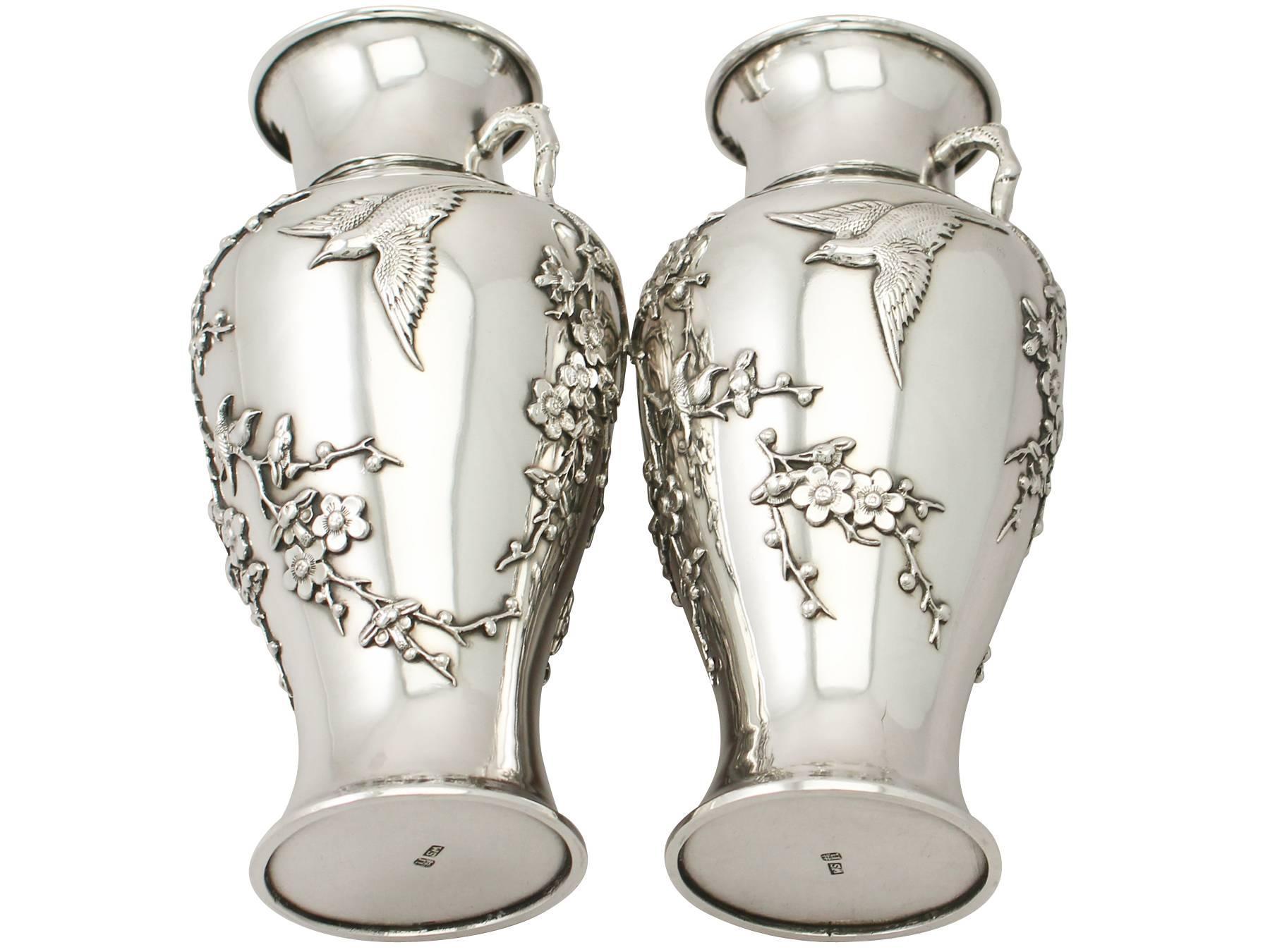Antique Pair of Chinese Export Silver Vases, circa 1890 5