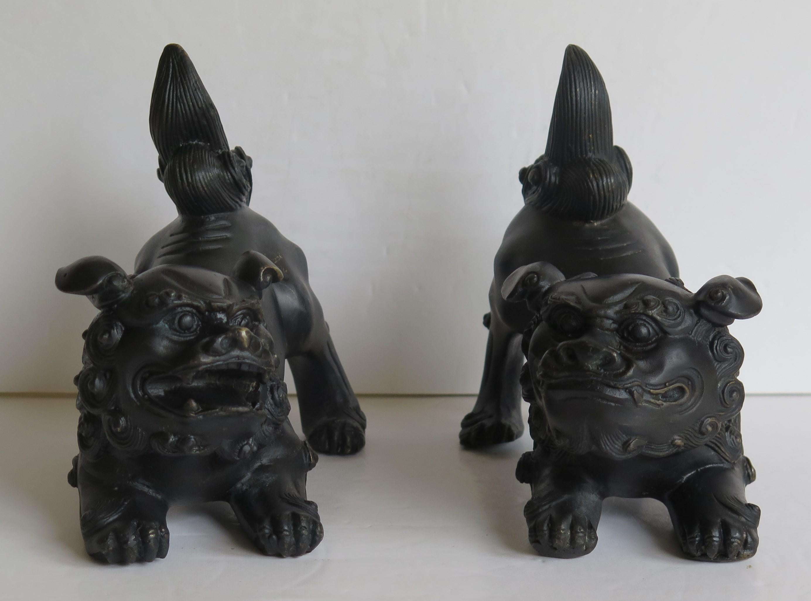 Antique Pair of Chinese Bronze Foo Dogs good detail, Qing 19th Century In Good Condition In Lincoln, Lincolnshire