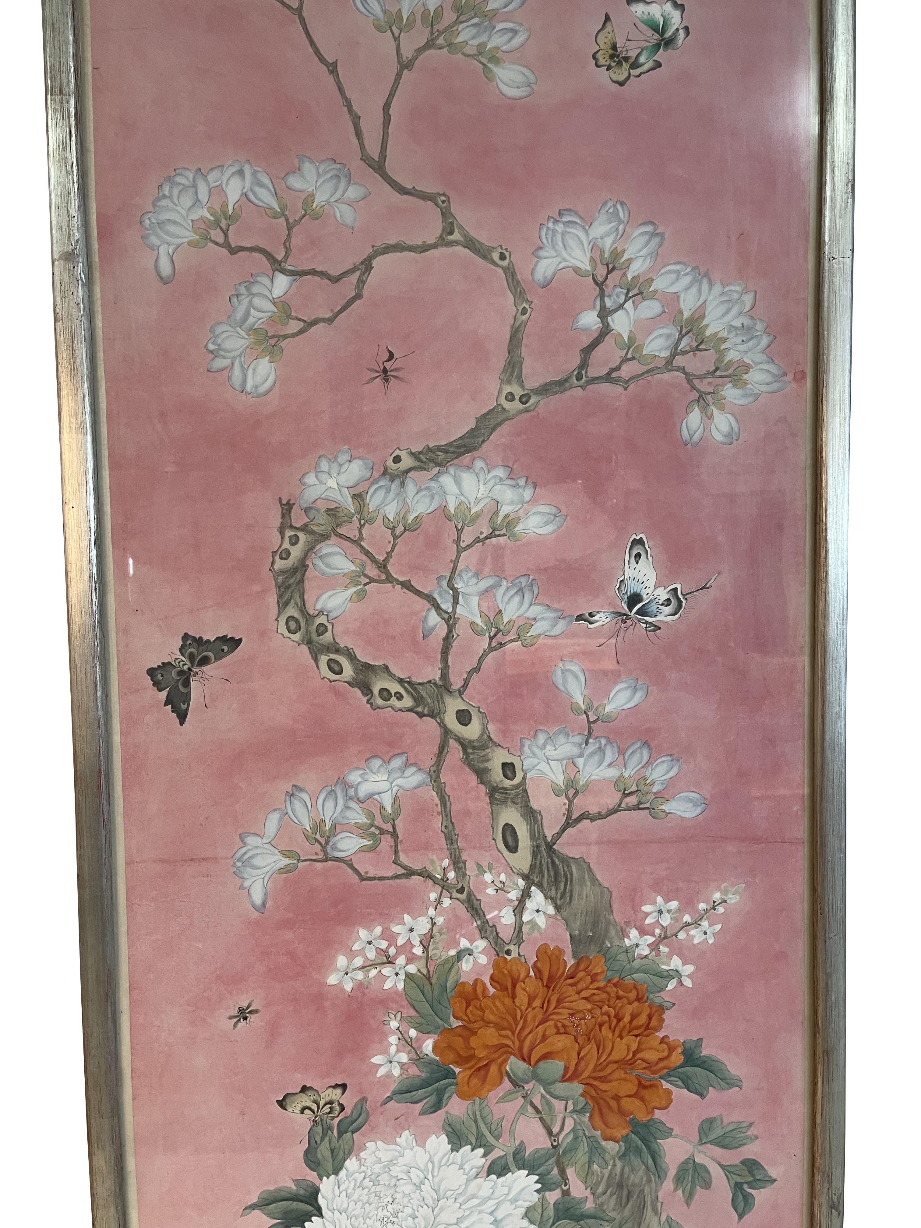 Ancienne paire d'aquarelles chinoises roses botaniques en bois de chien dans des cadres en argent  en vente 4
