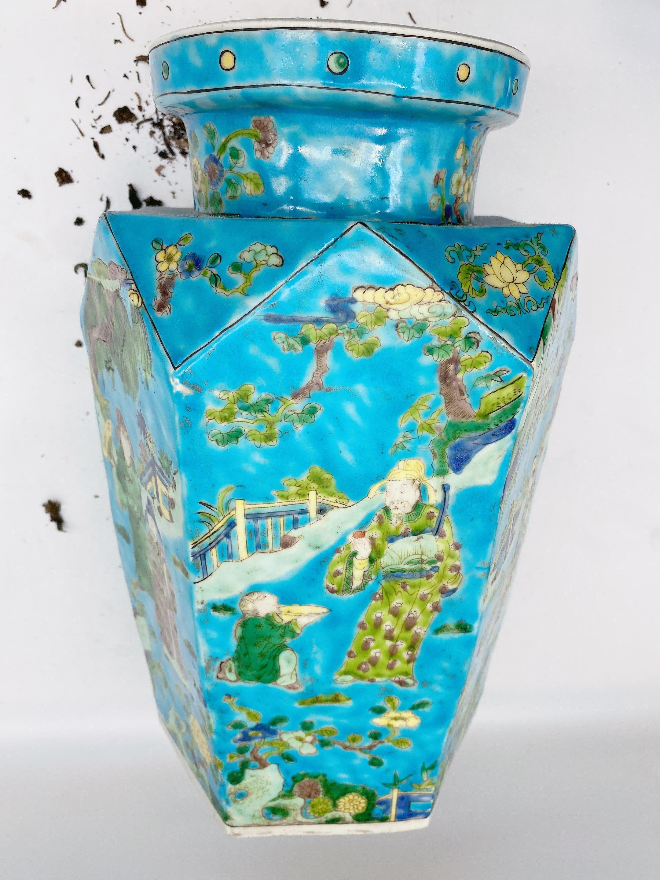 Paire de vases anciens en porcelaine chinoise en vente 6