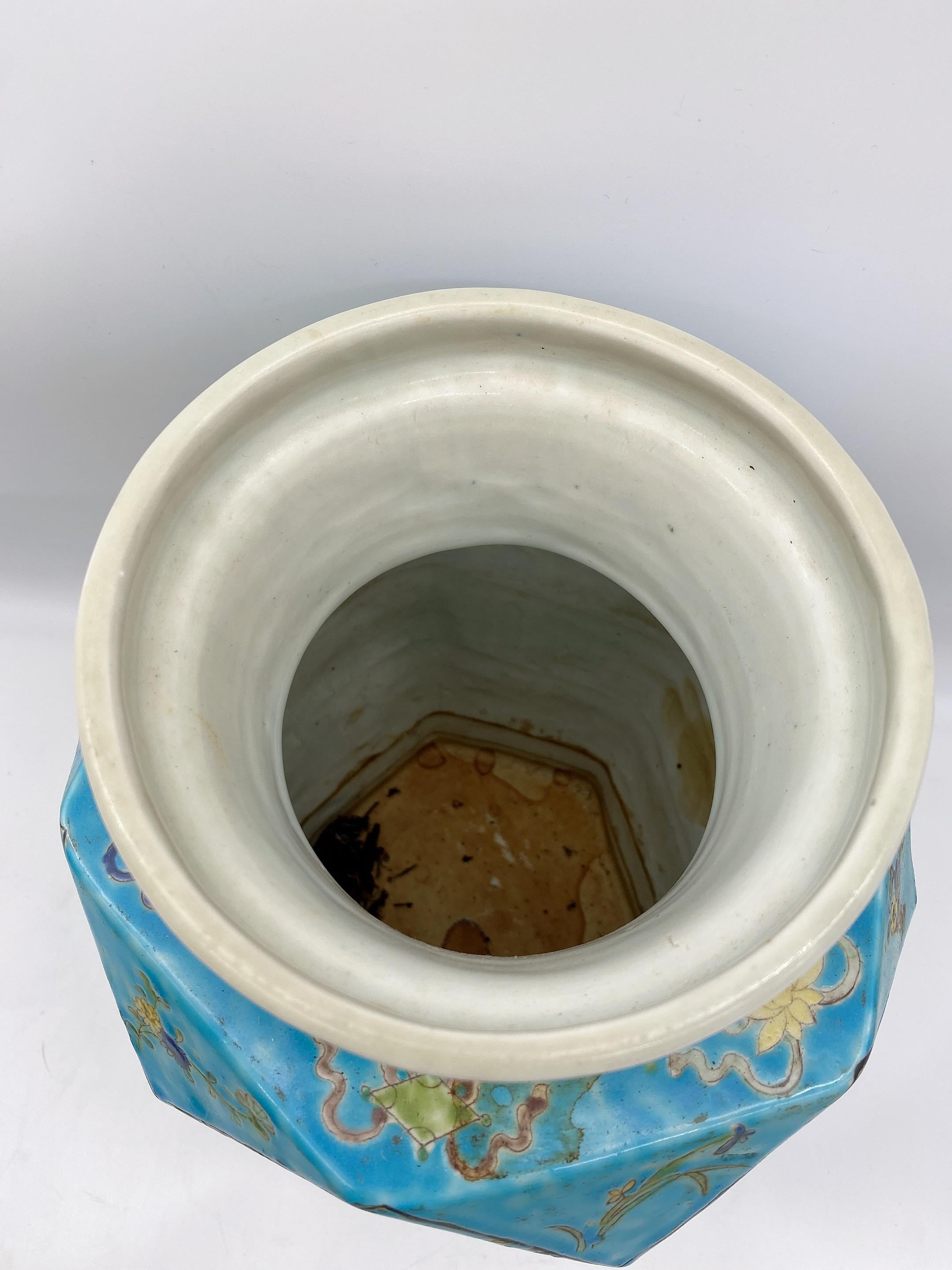 Paire de vases anciens en porcelaine chinoise en vente 8