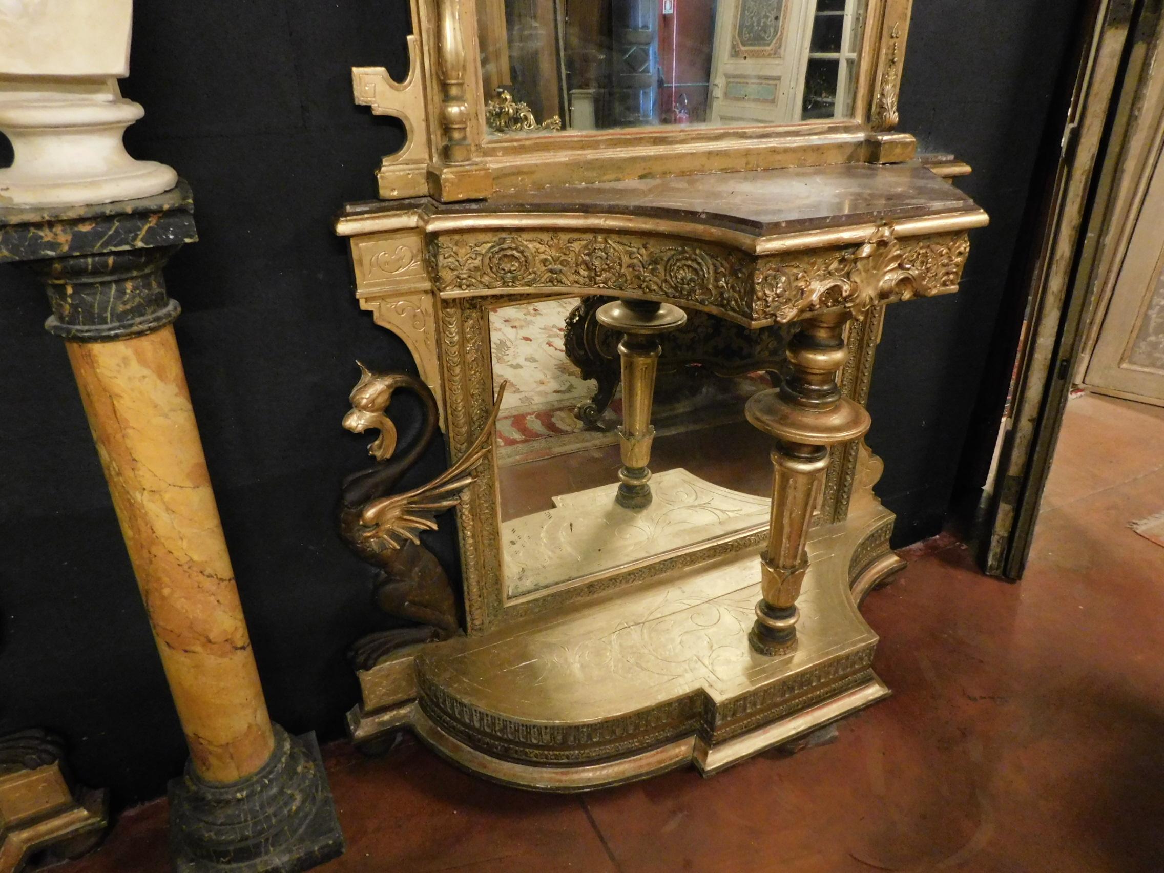 Antique Pair of Console Tables with Gothic Neogothic Mirror, Gold Wood Dragons In Good Condition In Cuneo, Italy (CN)