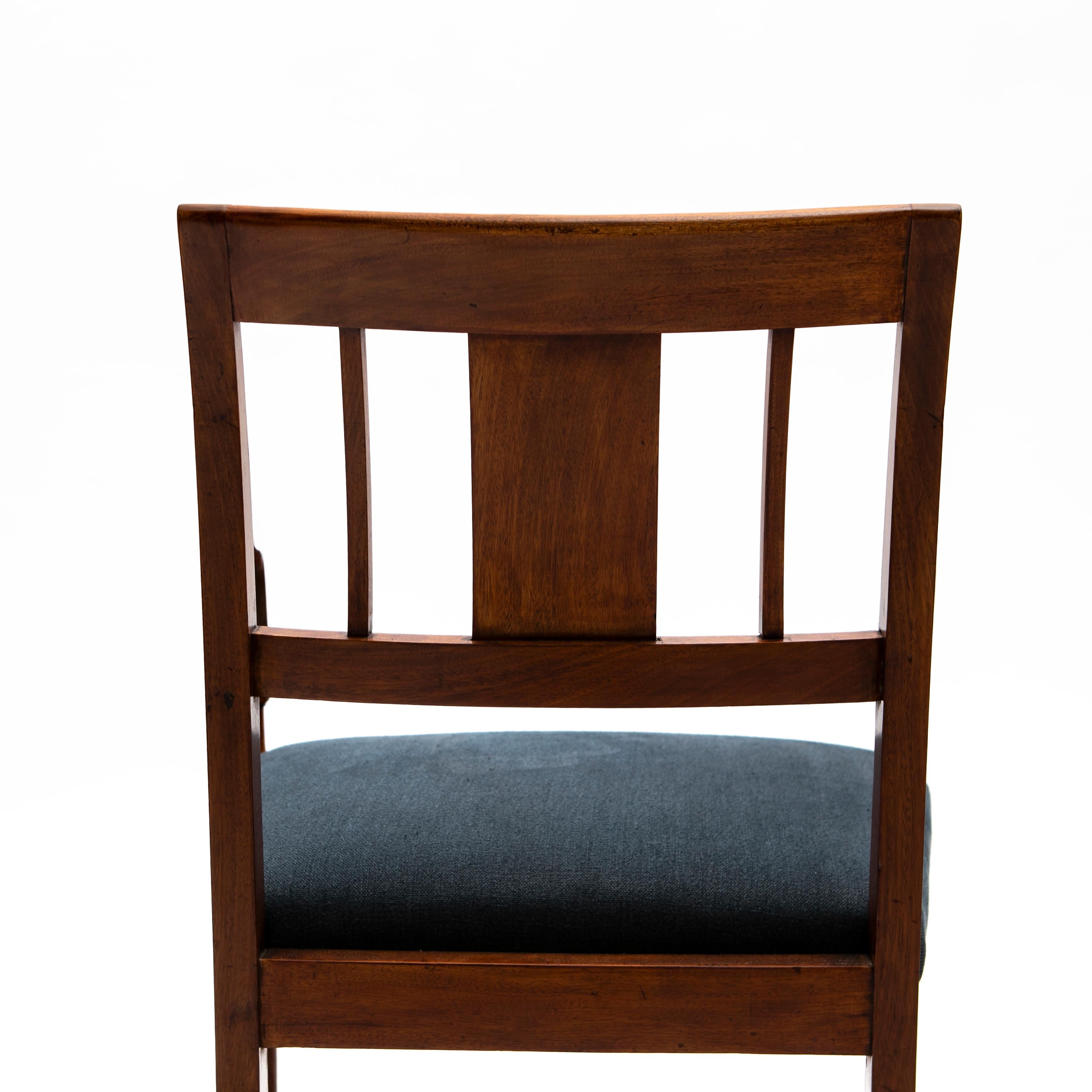 Paar dänische Empire-Mahagoni-Stühle aus Mahagoni mit Intarsien im Angebot 6
