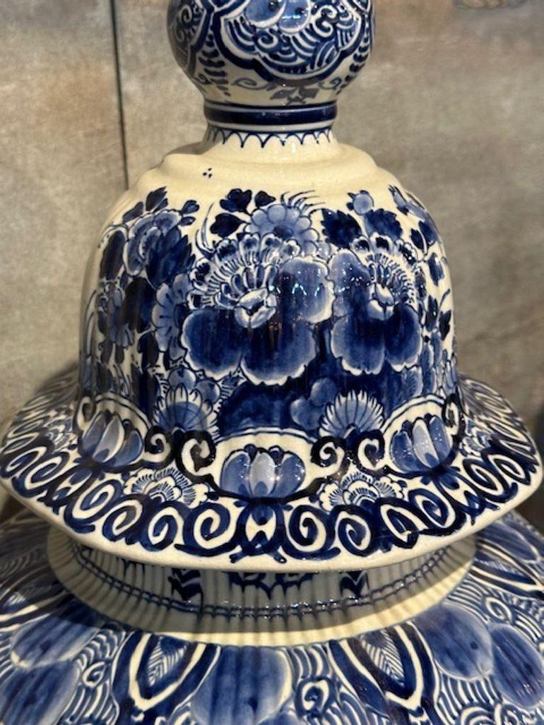 Antique Pair of Delft Blue Porcelain Lidded Vases For Sale 1