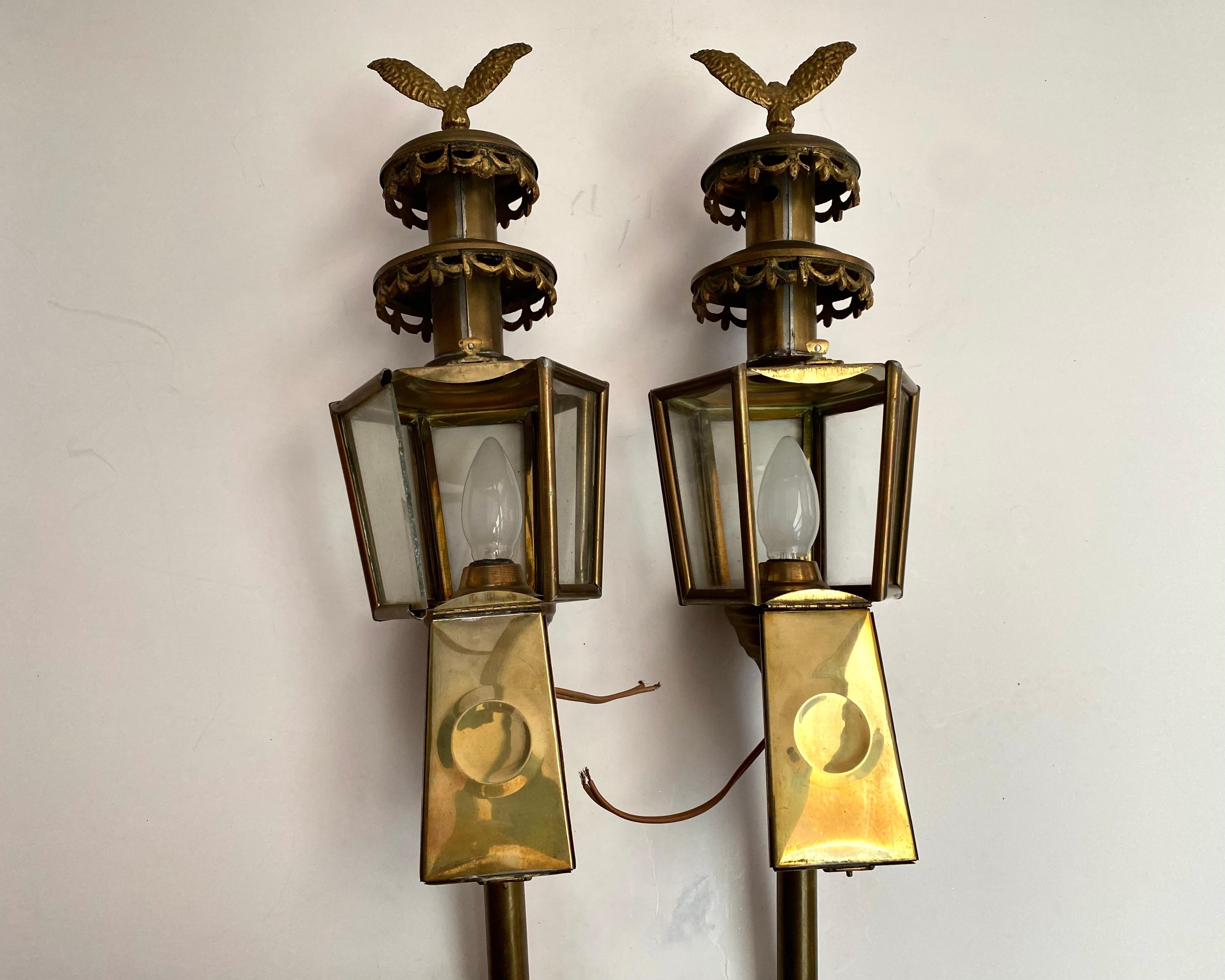 Antique Pair of Eagle Brass Carriage Wall Lanterns Belgium For Sale 1