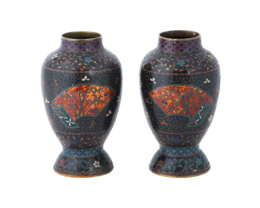 Antique Pair of Early Meiji Japanese Cloisonne Enamel Floral Vases In Good Condition For Sale In New York, NY