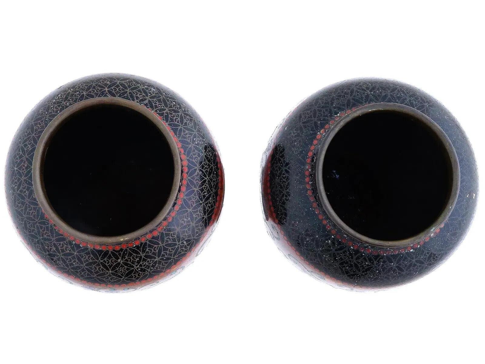 Antikes Paar japanischer Cloisonné-Emaille-Vasen aus der frühen Meiji-Zeit der Namikawa-Schule, Namikawa-Schule (19. Jahrhundert) im Angebot