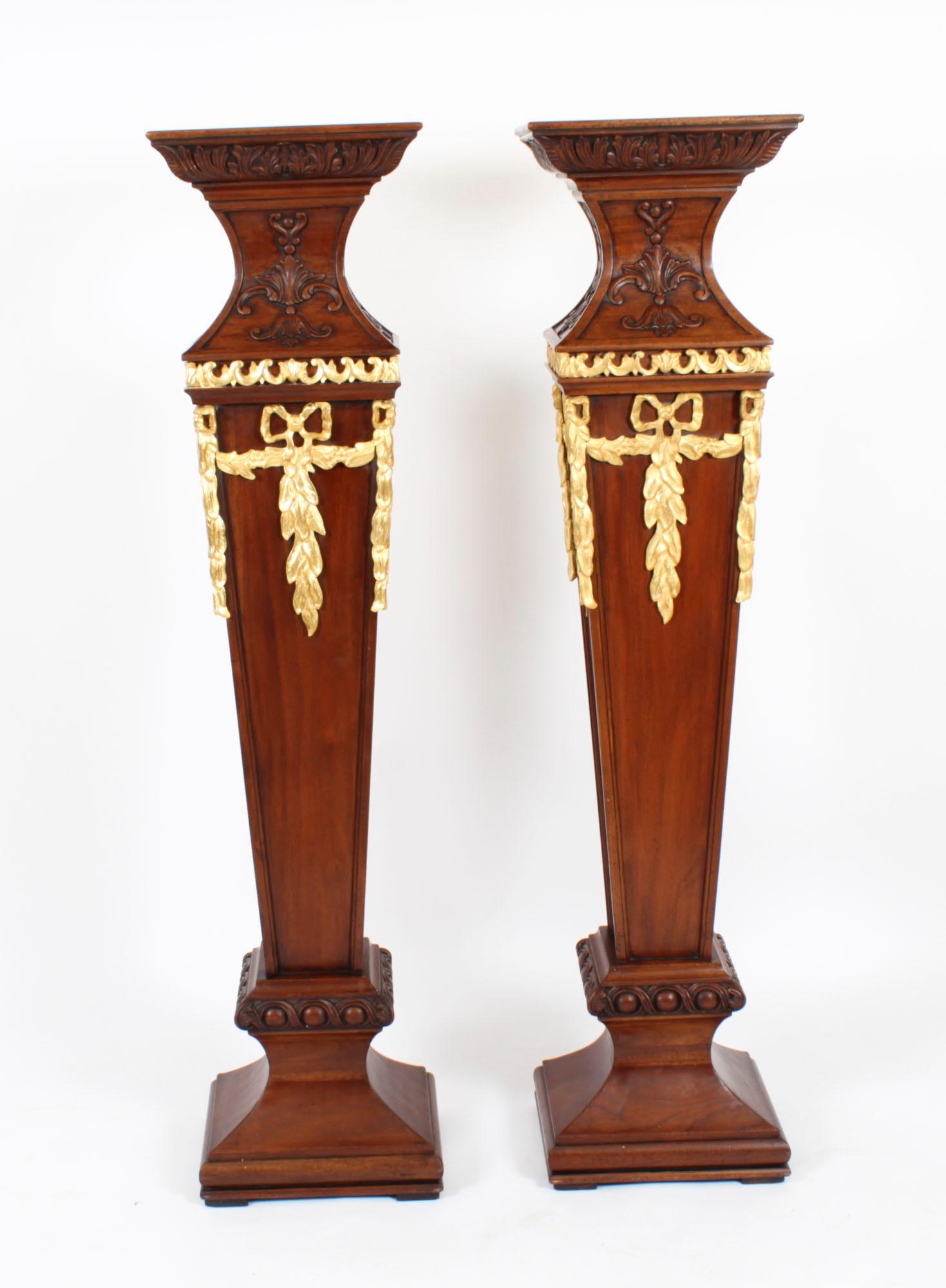Antique Pair of Edwardian Mahogany Pedestals Torchere Stands Early 20th Century For Sale 10