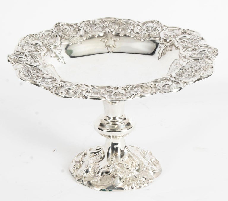 Antique Pair Of English Silver Plate Compotes By Walker And Hall For Sale At 1stdibs