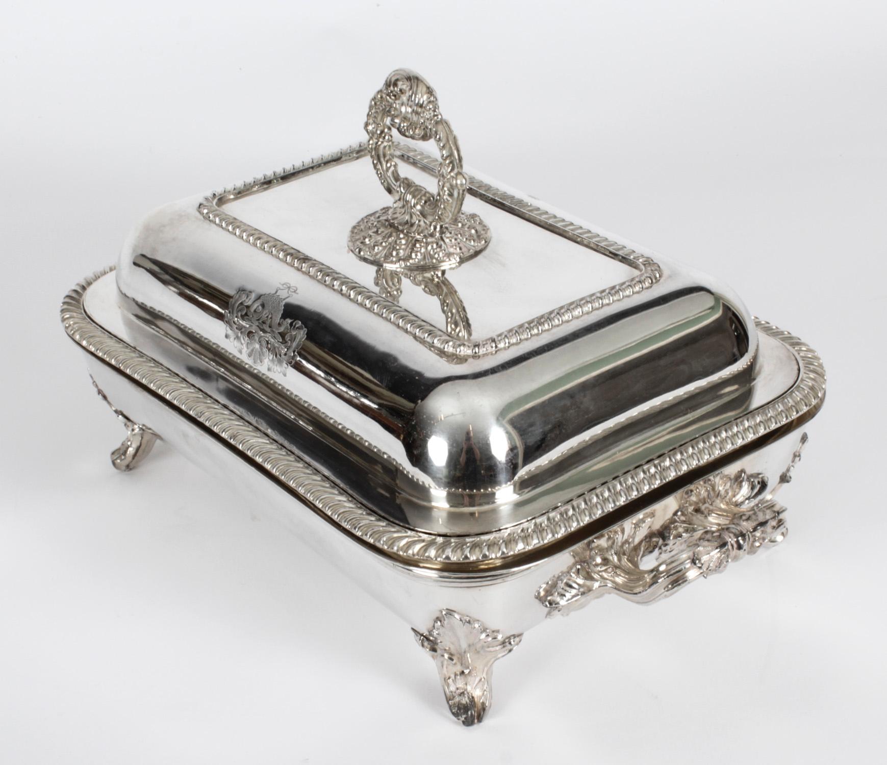Antique Pair of English Silver Plated Entrée Dishes, Mid-19th Century 1