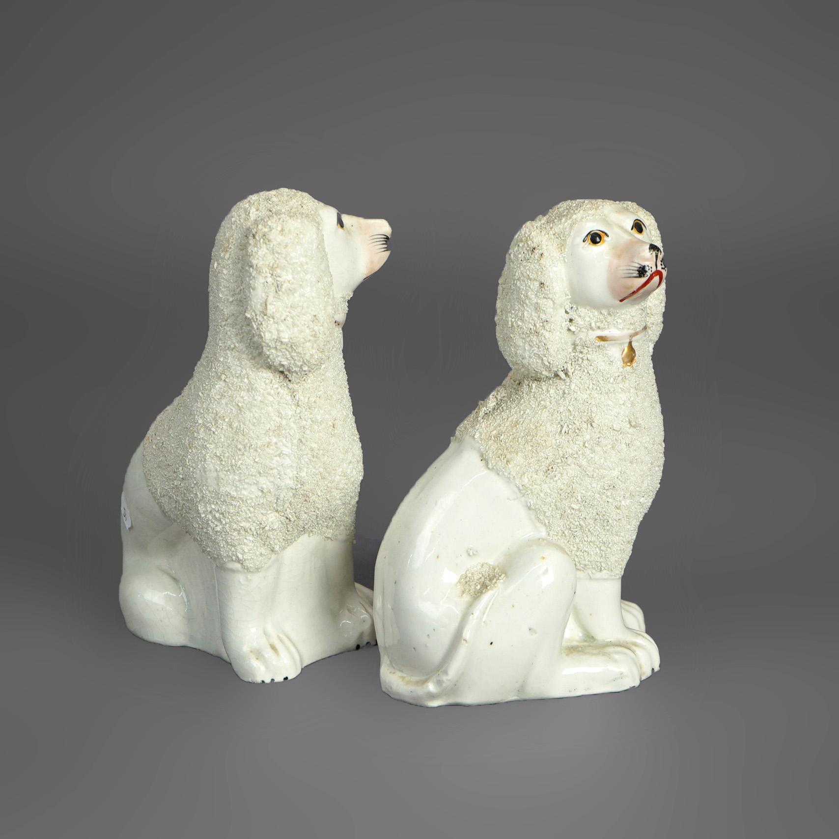 Ancienne paire de chiens anglais en porcelaine du Staffordshire, vers 1870 en vente 2