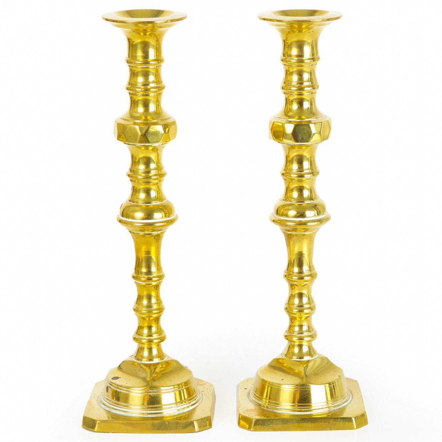 Antique Pair of English Victorian Turned-Brass Candlesticks, 19th Century In Good Condition In Shippensburg, PA