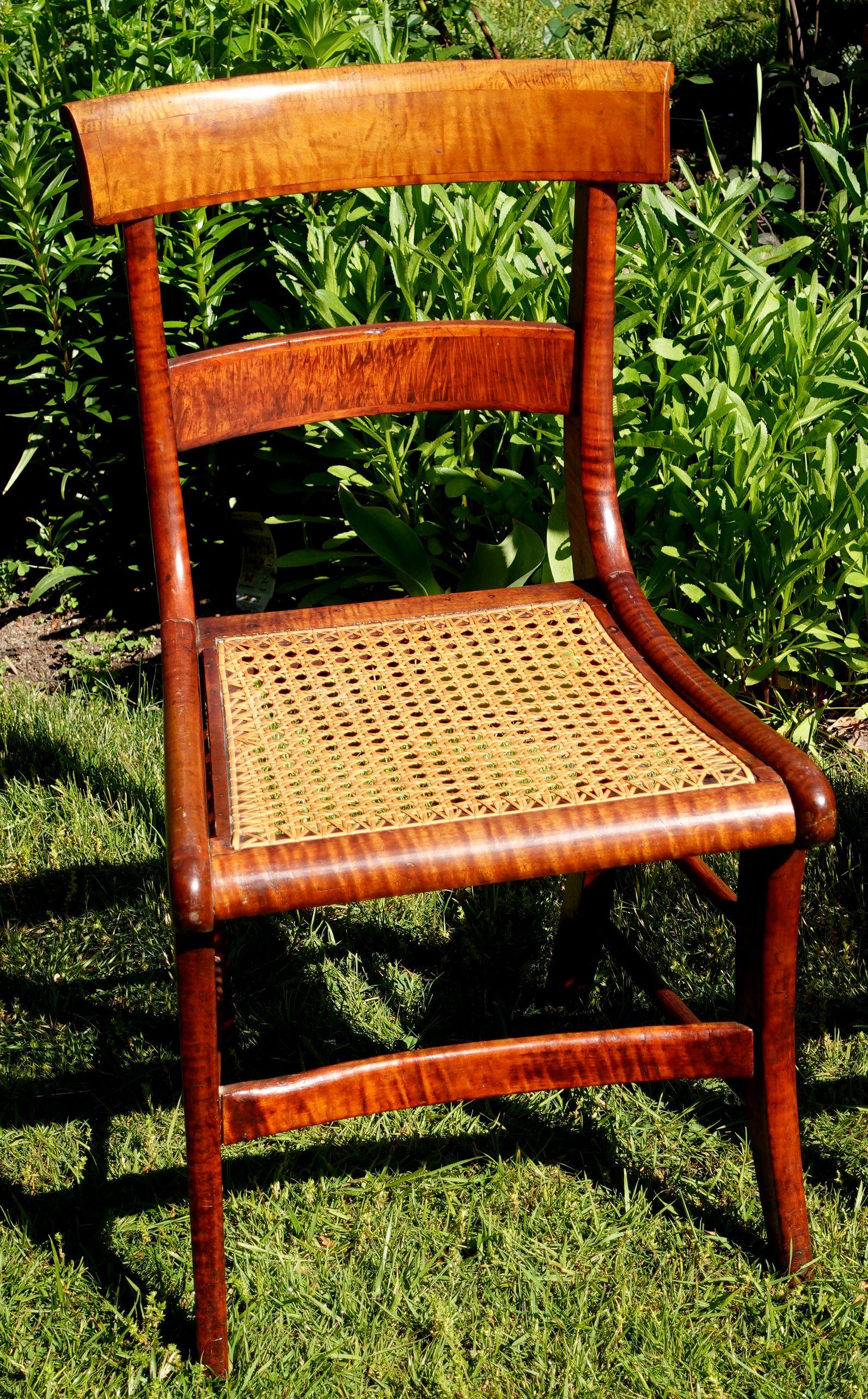 Hand-Carved Antique Pair of Federal Tiger Maple & Bird's Eye Cane Seat Dinning Charis #2 For Sale