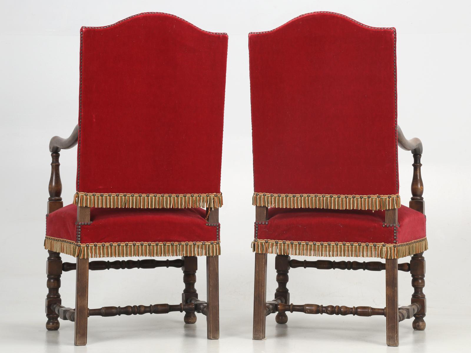Antique Pair of French Armchairs or Throne Chairs, circa 1880 Unrestored  For Sale 5