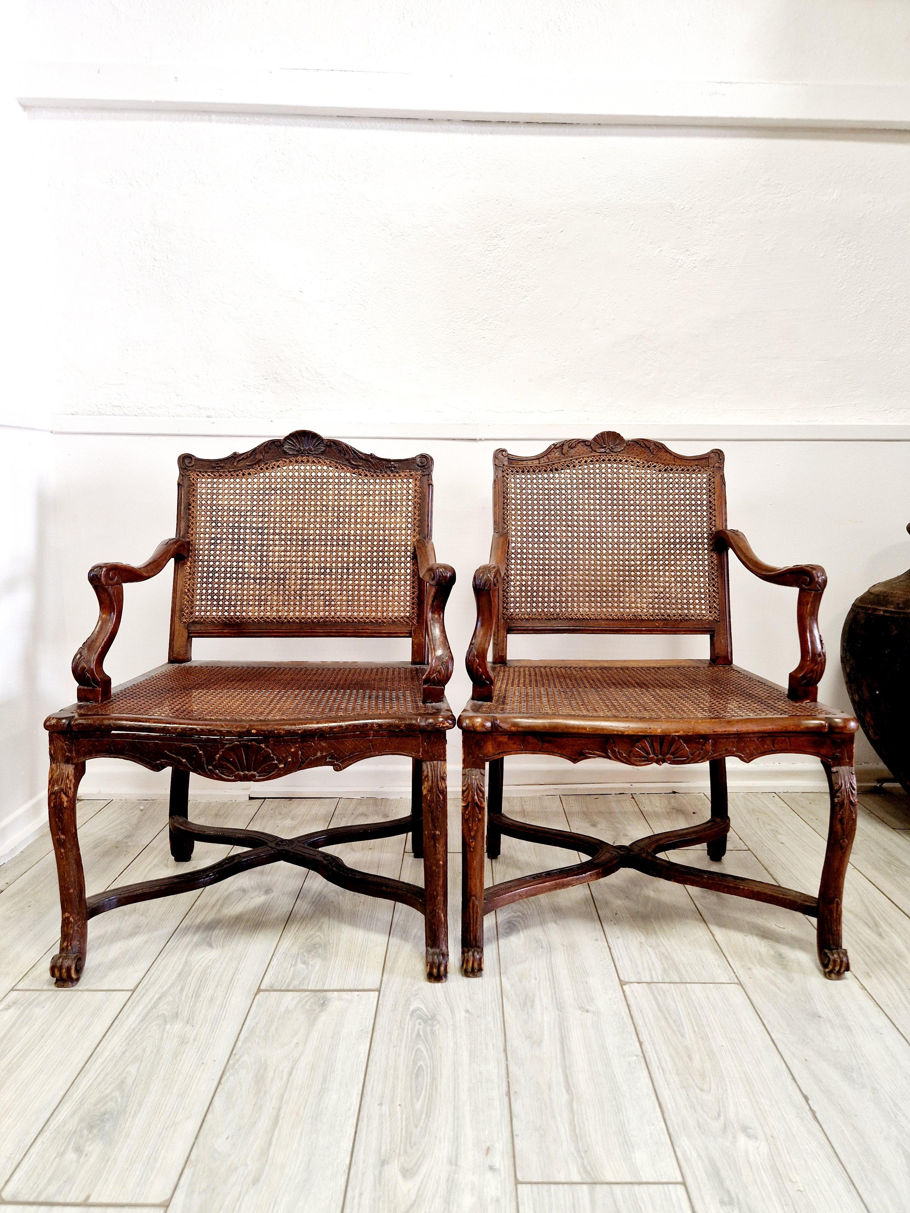 Antique Paire de Fauteuils Canne Français Période Régence en vente 4