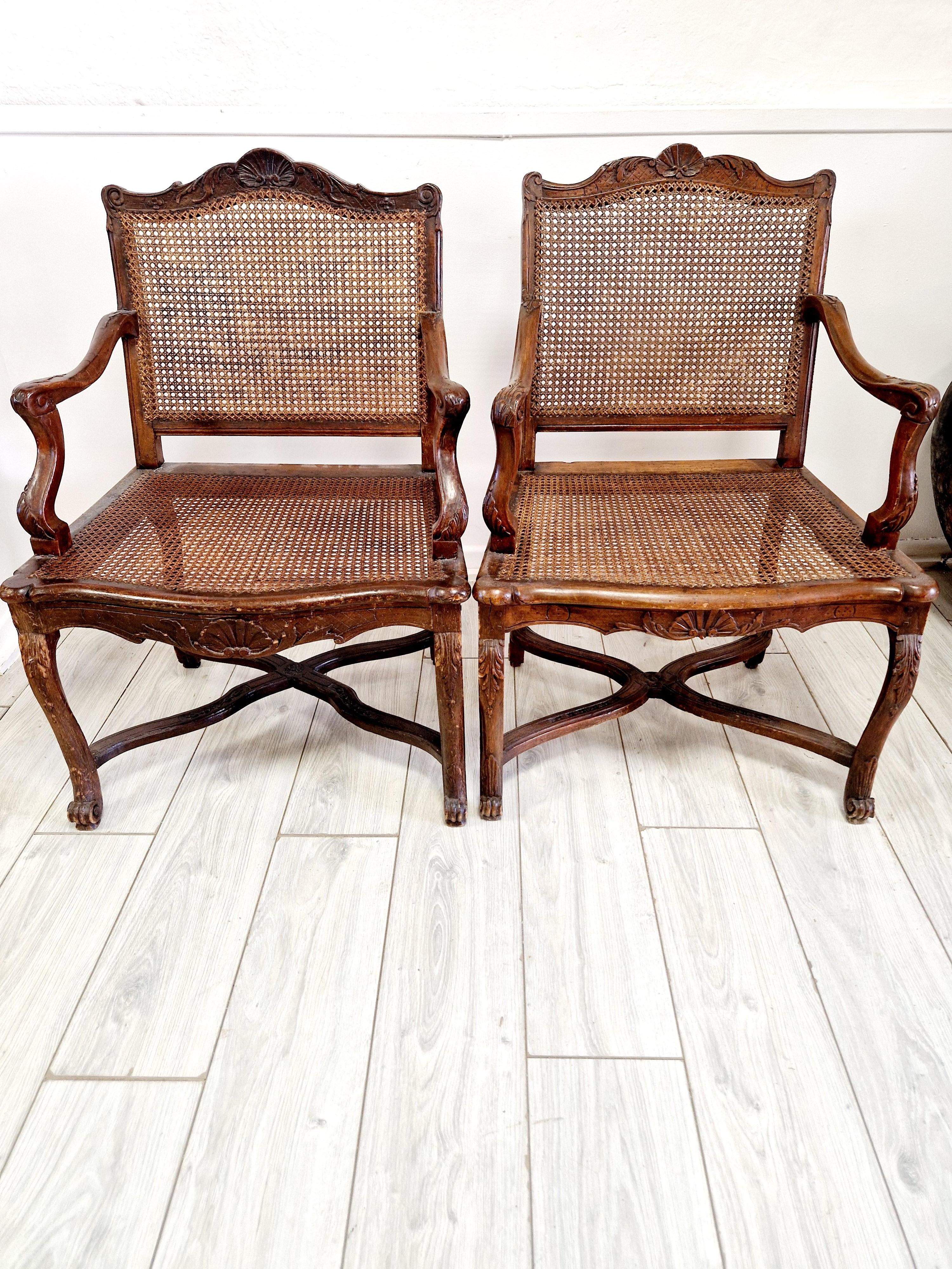 Antique Paire de Fauteuils Canne Français Période Régence en vente 5