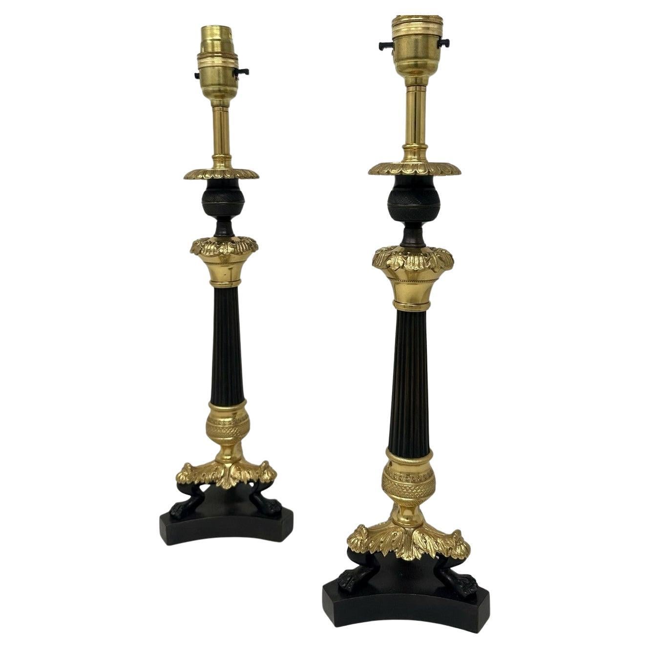 Paire de chandeliers anciens en bronze doré, néoclassique et doré à l'or fin