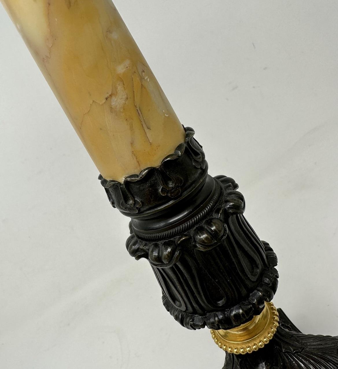 Antike Paar Französisch Doré Bronze Ormolu Sienna Marmor Kerzenständer Tischlampen im Angebot 1