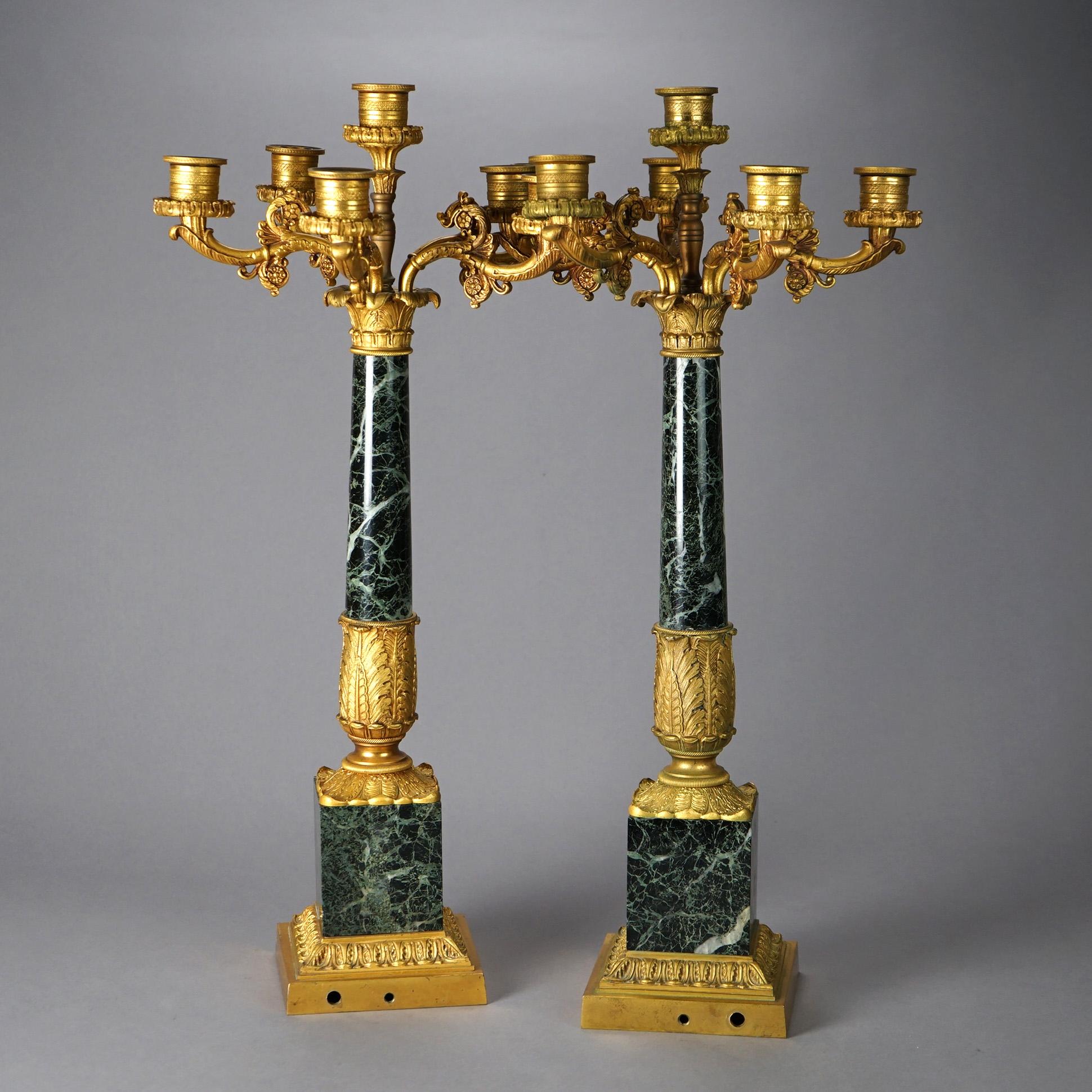 Paar antike französische Empire-Kandelaber aus vergoldeter Bronze und Marmor, 19. Jahrhundert im Angebot 6