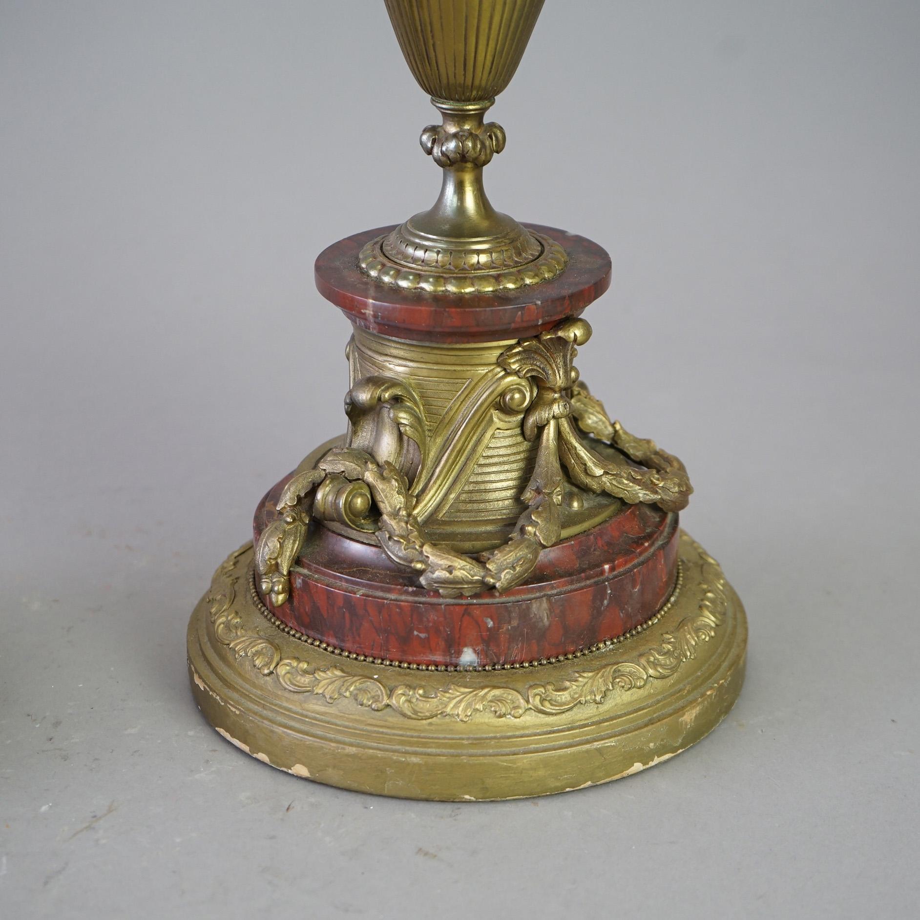 Antikes Paar französischer Empire-Kandelaber aus vergoldeter Bronze und rotem Marmor aus dem 19. Jahrhundert im Angebot 11