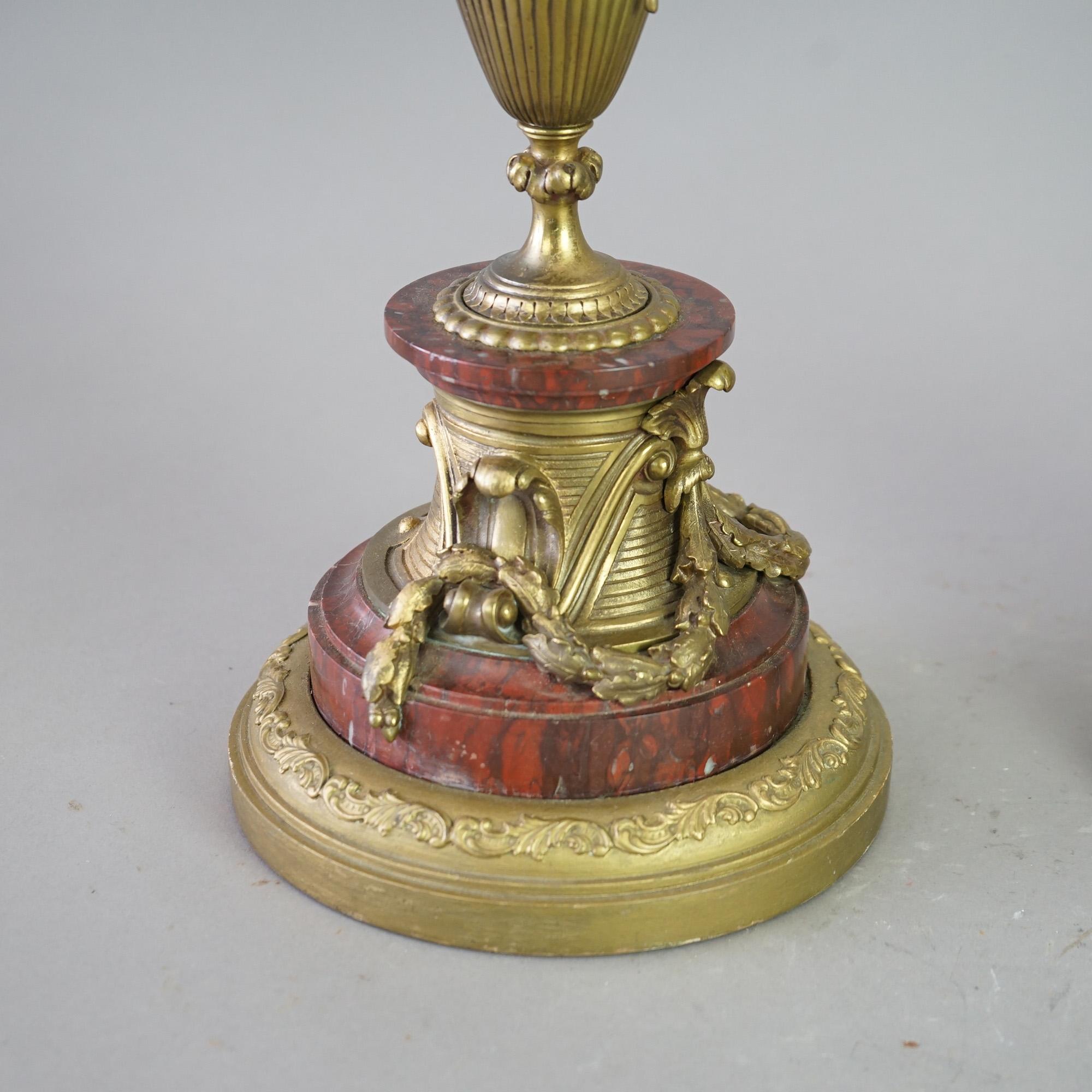 Antikes Paar französischer Empire-Kandelaber aus vergoldeter Bronze und rotem Marmor aus dem 19. Jahrhundert im Angebot 12