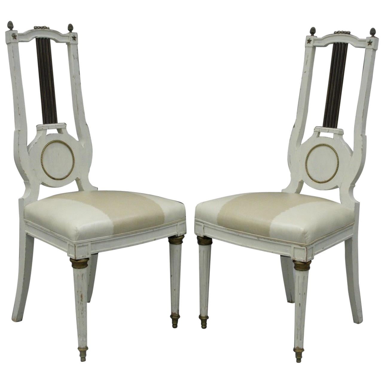Antikes Paar französischer Empire-Beistellstühle im neoklassizistischen Louis-XVI-Stil mit Harfeisenrückenlehne, antik im Angebot