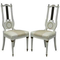 Ancienne paire de chaises d'appoint néoclassiques Louis XVI à dossier en forme de harpe et à dossier en lyre de style Empire français