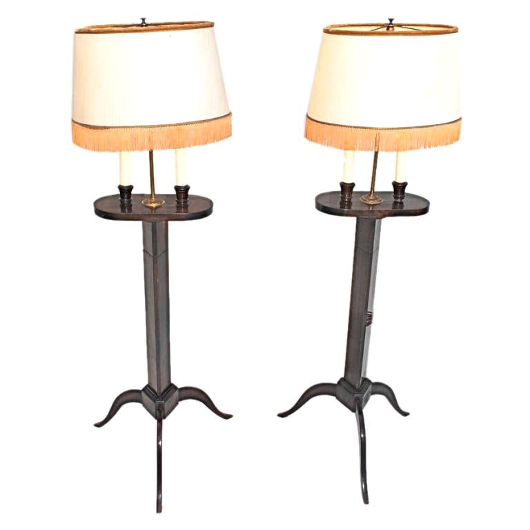 Paire de lampadaires français d'antiquités