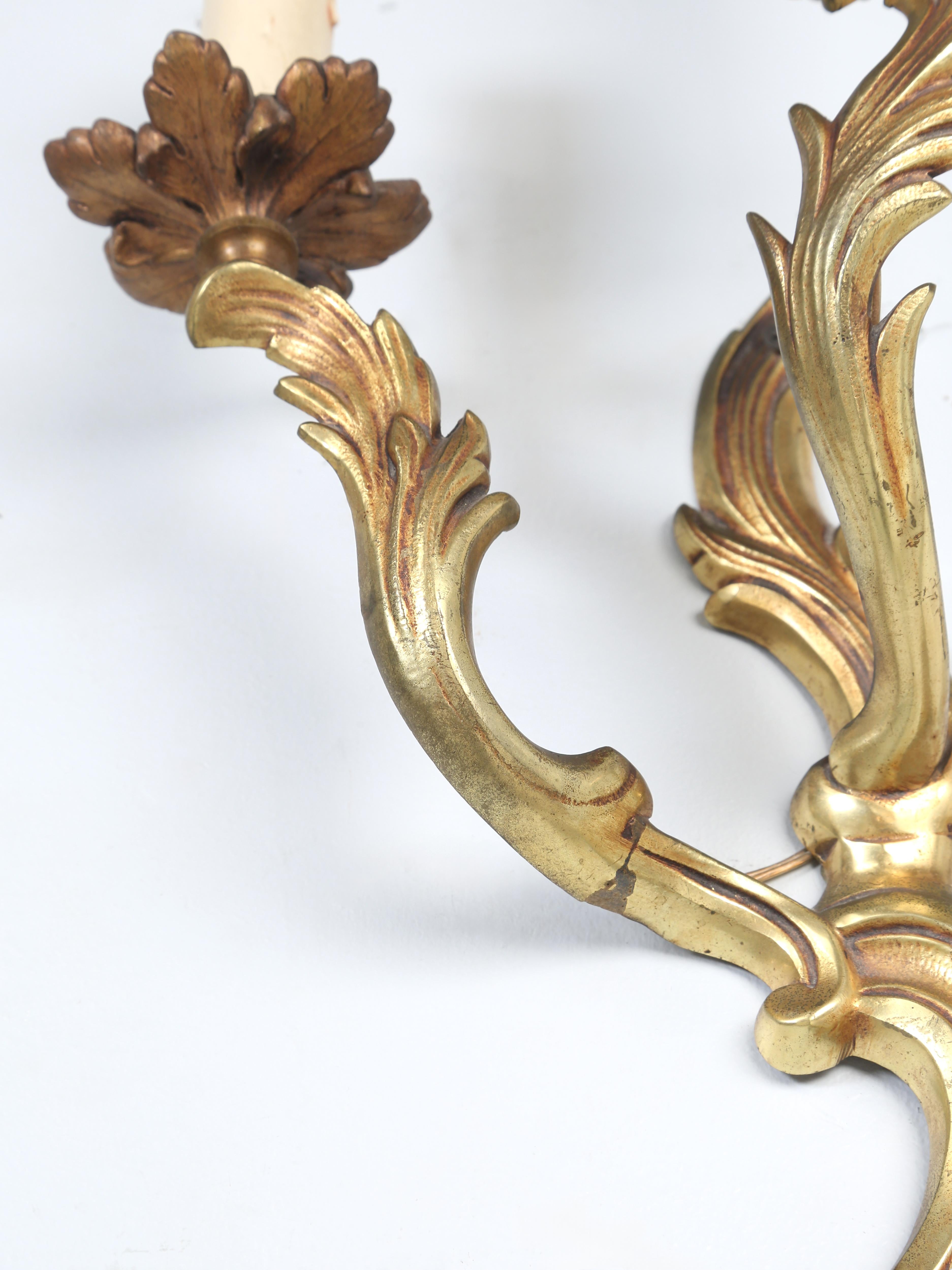 Paire d'appliques françaises anciennes de style Louis XV ou Rococo en bronze doré vers 1900-1920 en vente 3