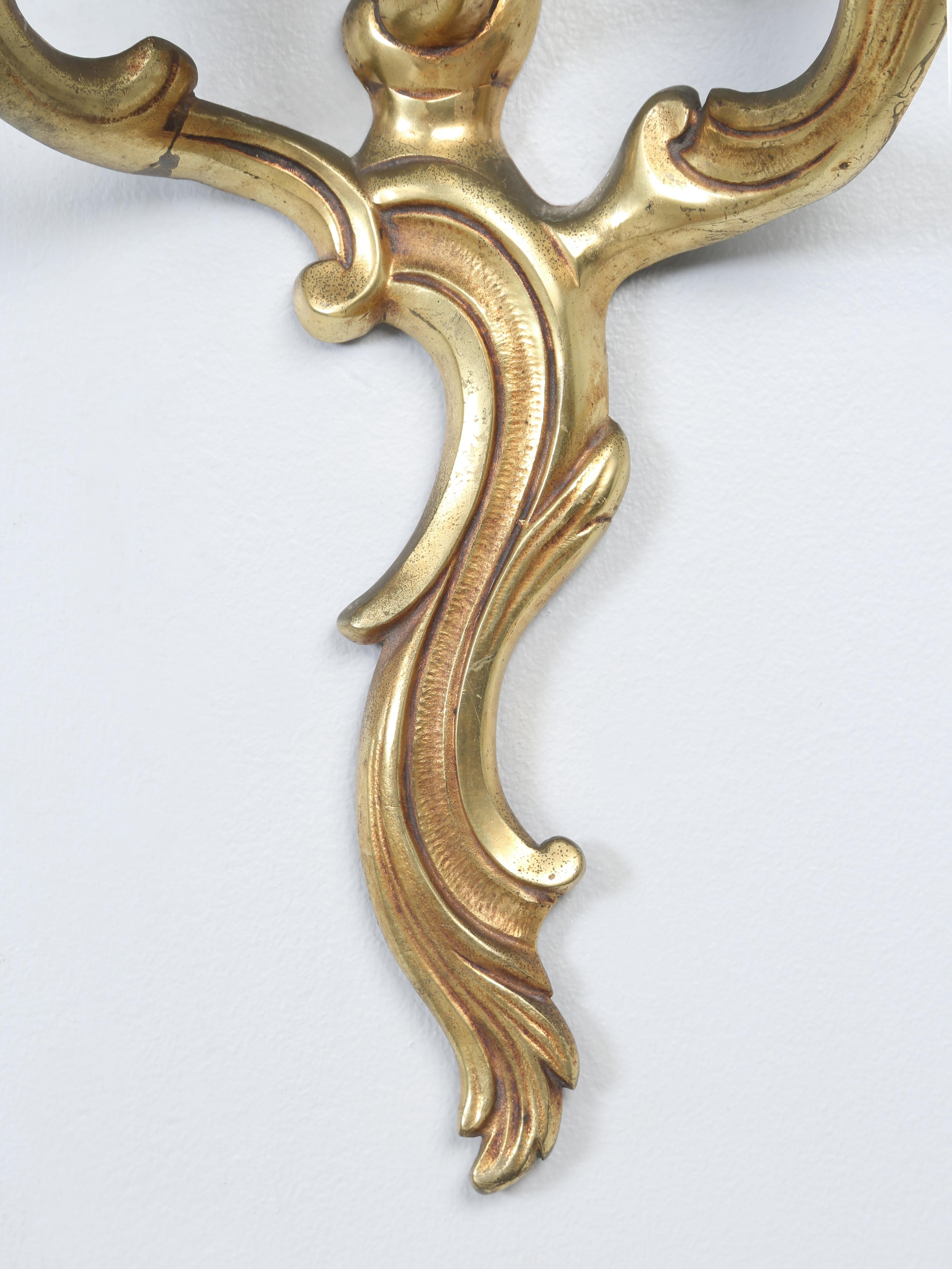 Paire d'appliques françaises anciennes de style Louis XV ou Rococo en bronze doré vers 1900-1920 en vente 7