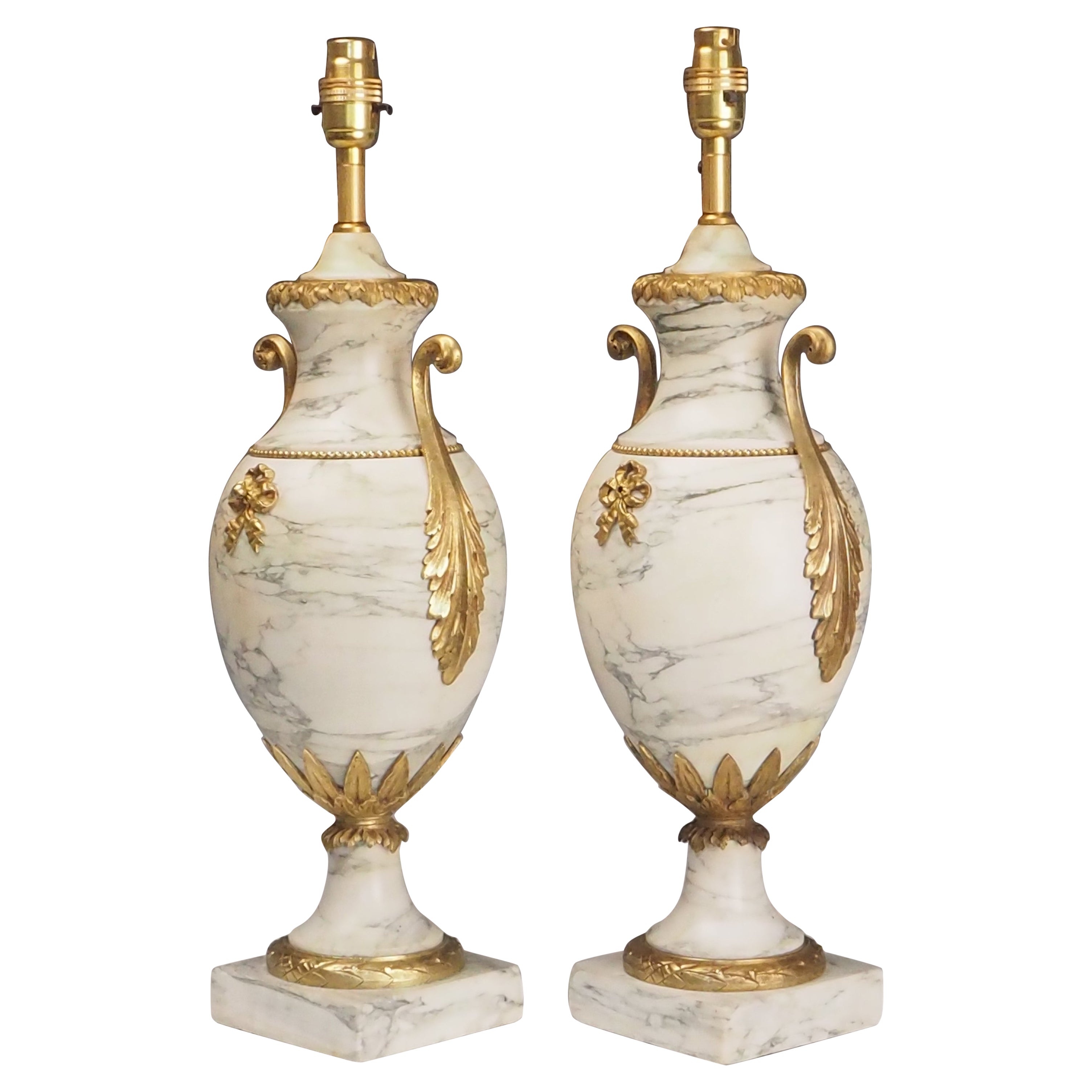 Antigua Pareja de Lámparas de Mesa Francesas Cassolettes de Mármol Blanco Estilo Luis XVI