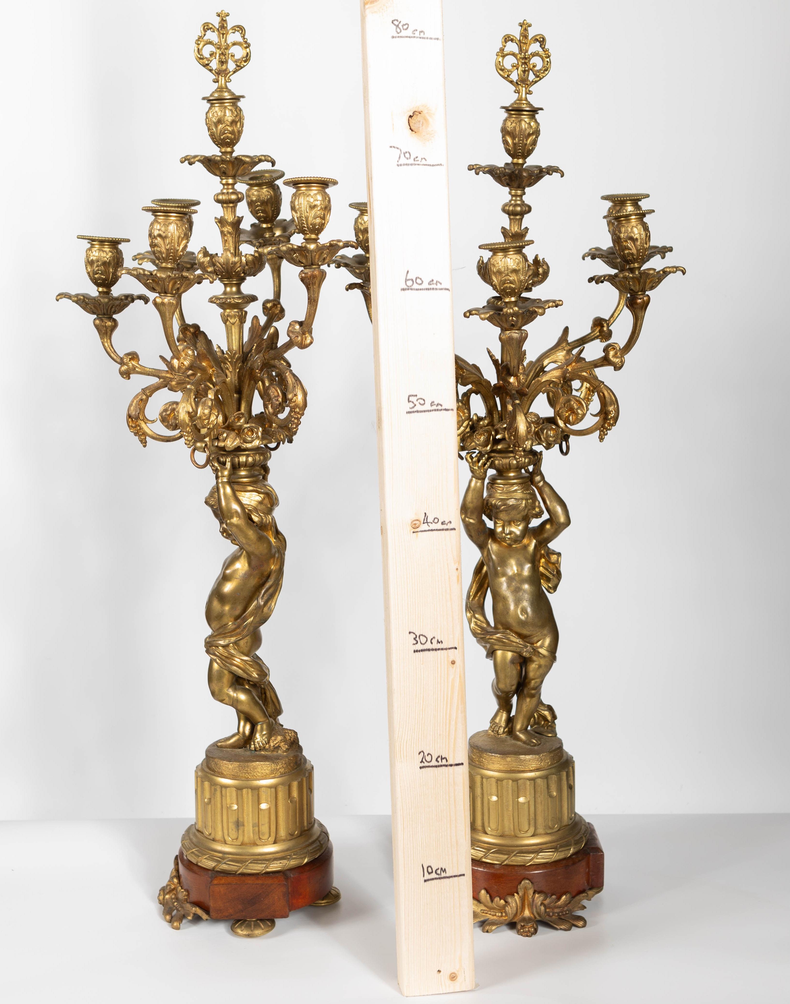 Bronzo Coppia di candelabri francesi Napoleone III in bronzo dorato Ca. 1870 in vendita