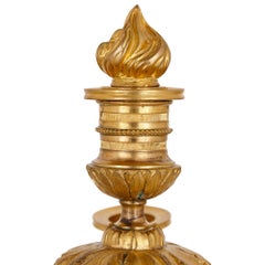 Antikes Paar französischer Kandelaber im neoklassischen Stil aus vergoldeter Bronze und Malachit