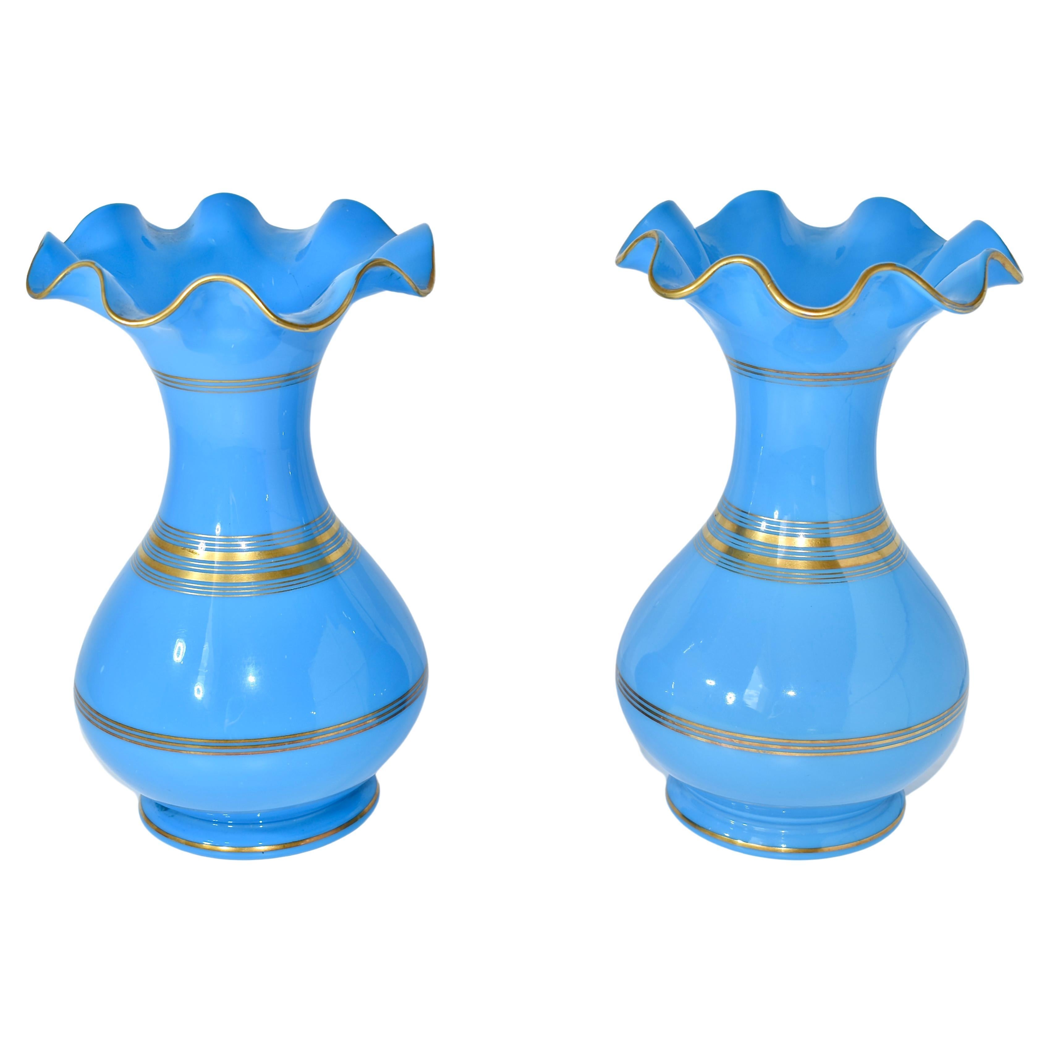Antique Pair of French Opaline Glass Vases, 19th Century, Charles X In Good Condition For Sale In Rostock, MV