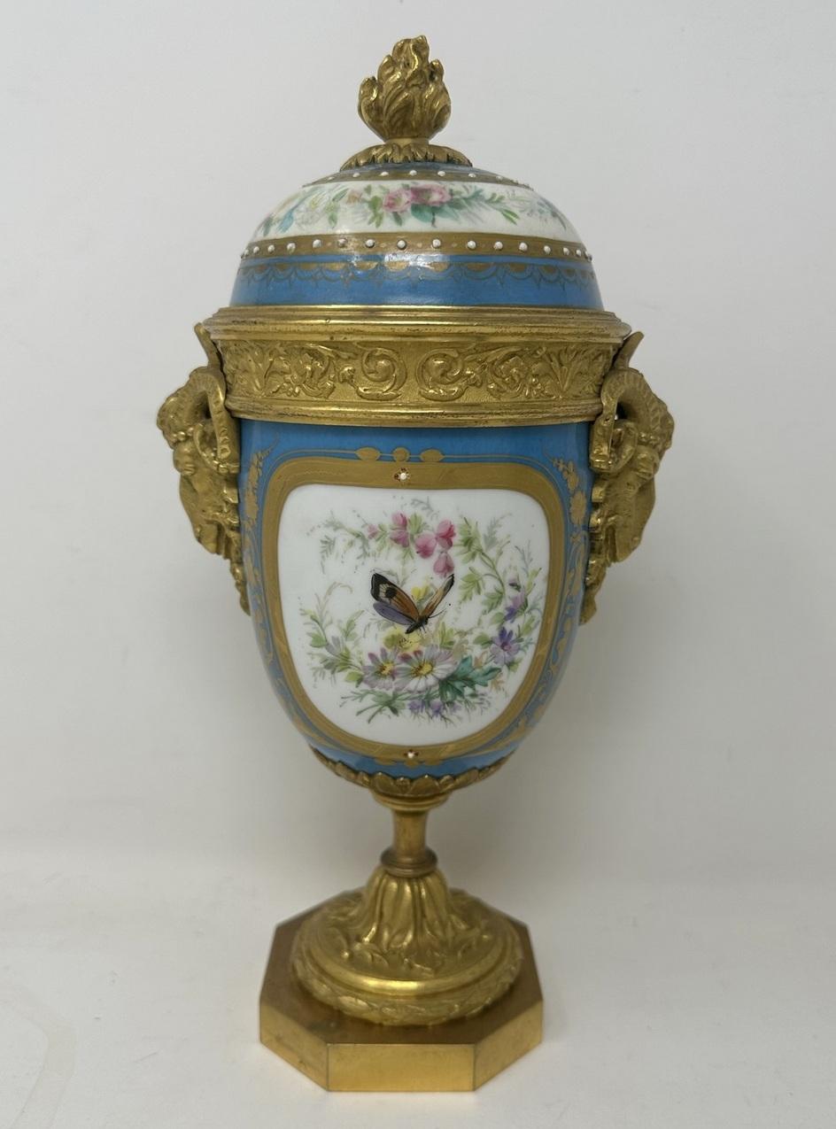 19th Century Antique Pair of French Sèvres Porcelain Ormolu Mounted Urns Vases Centerpiece