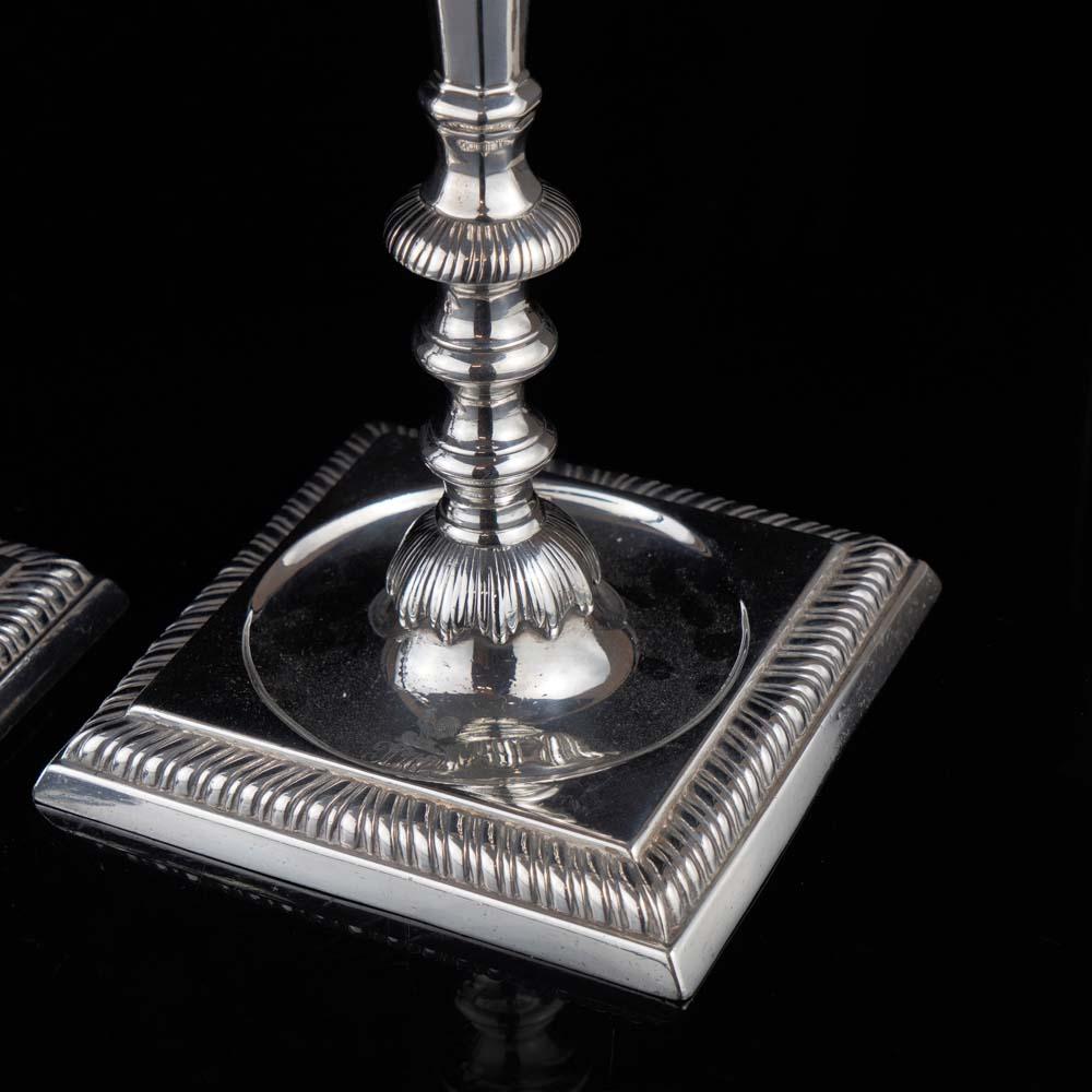Antique Pair of George II Silver Candlesticks by William Café In Good Condition For Sale In Braintree, GB