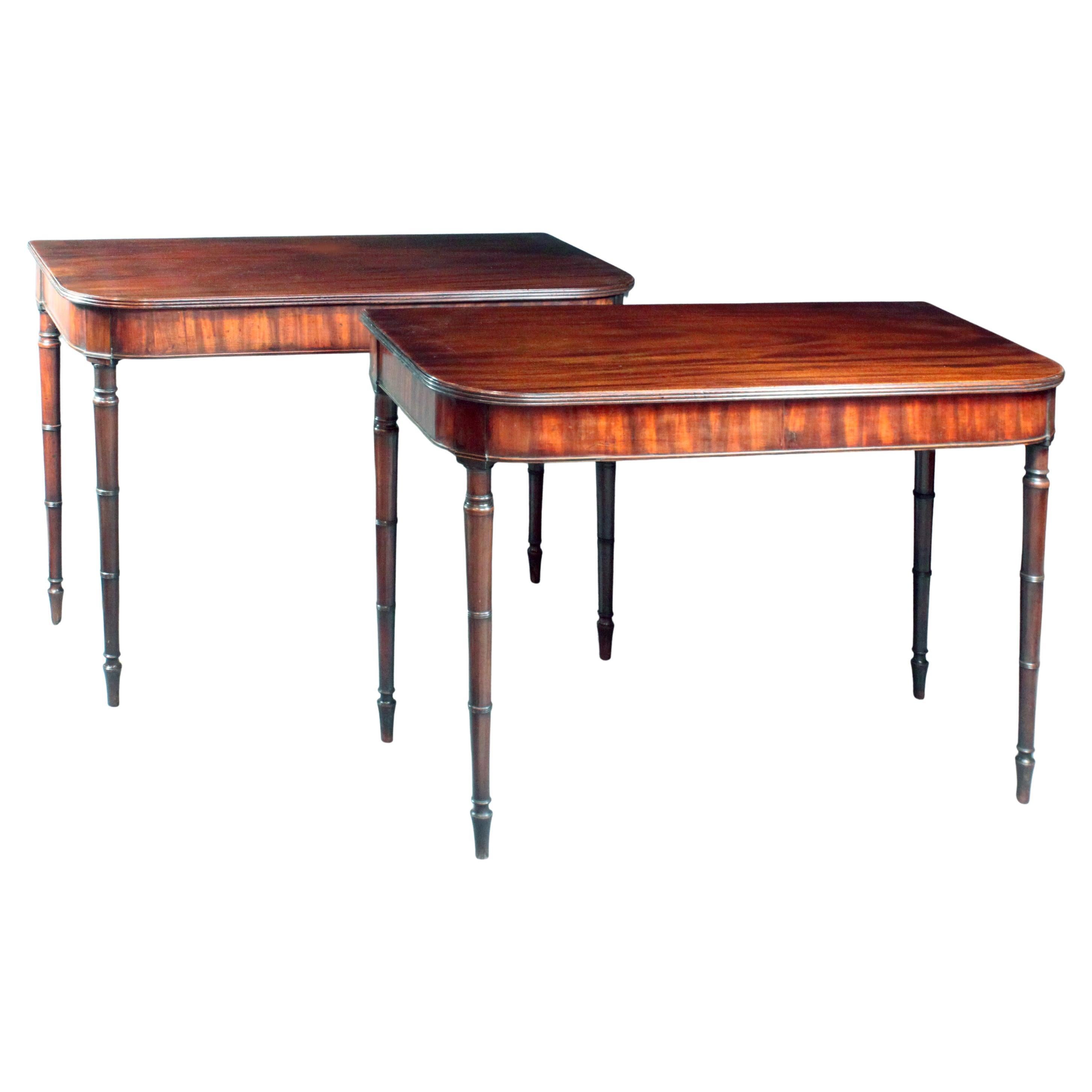 Antique Pair of Georgian Mahogany Serving Tables For Sale