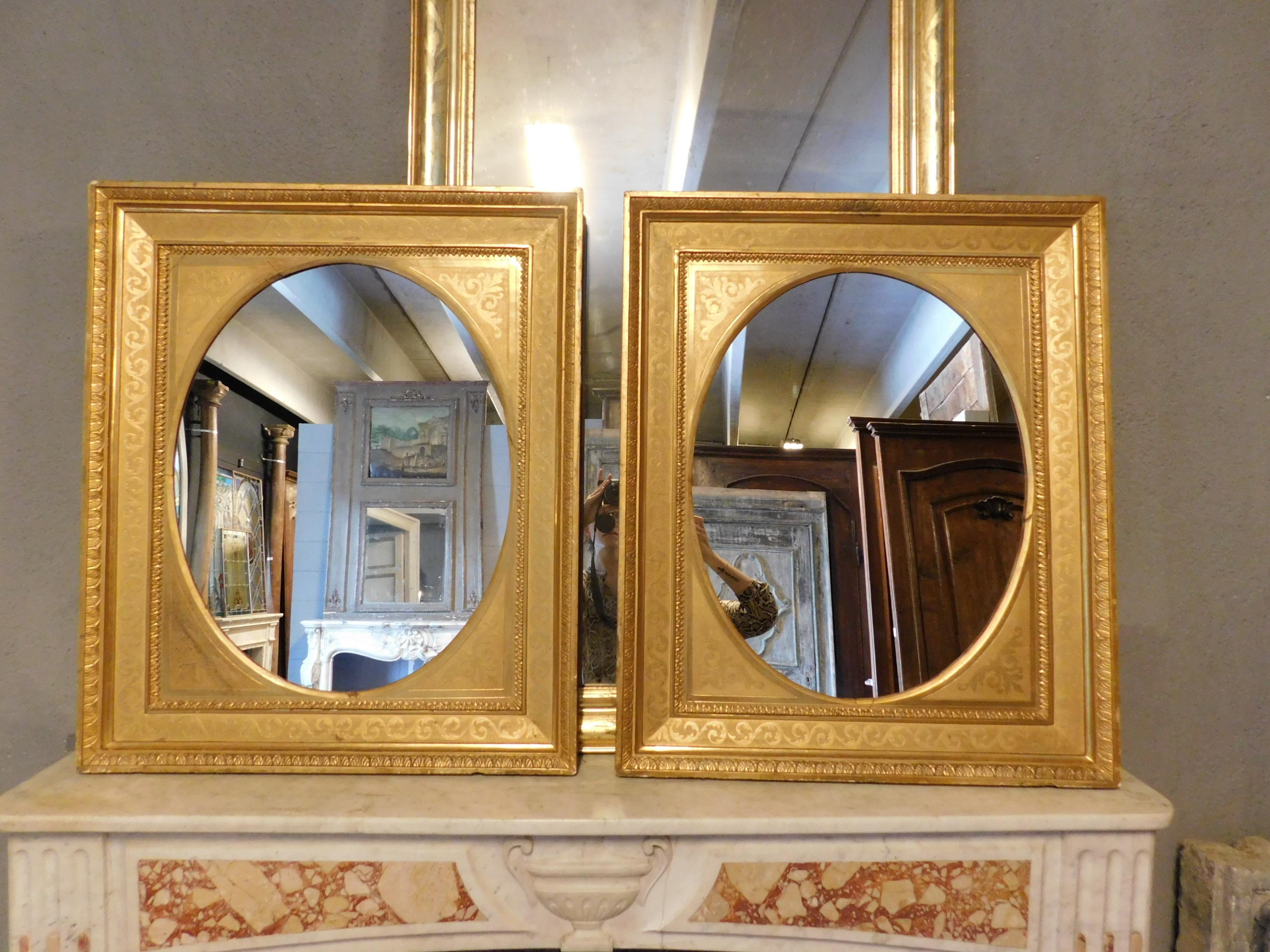 Antique Pair of Gilded Rectangular Mirrors with Oval Mirror, 19th Century Italy 10