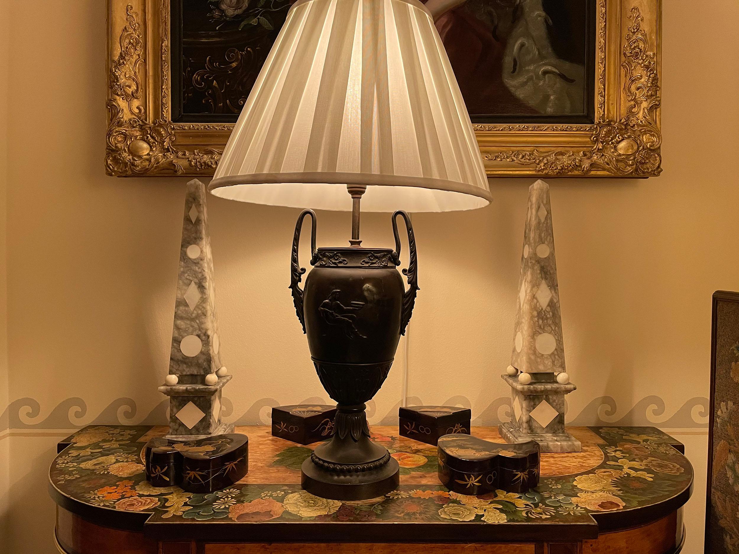 Bronzed Antique Pair of Regency Grand Tour Bronze Urn Lamps