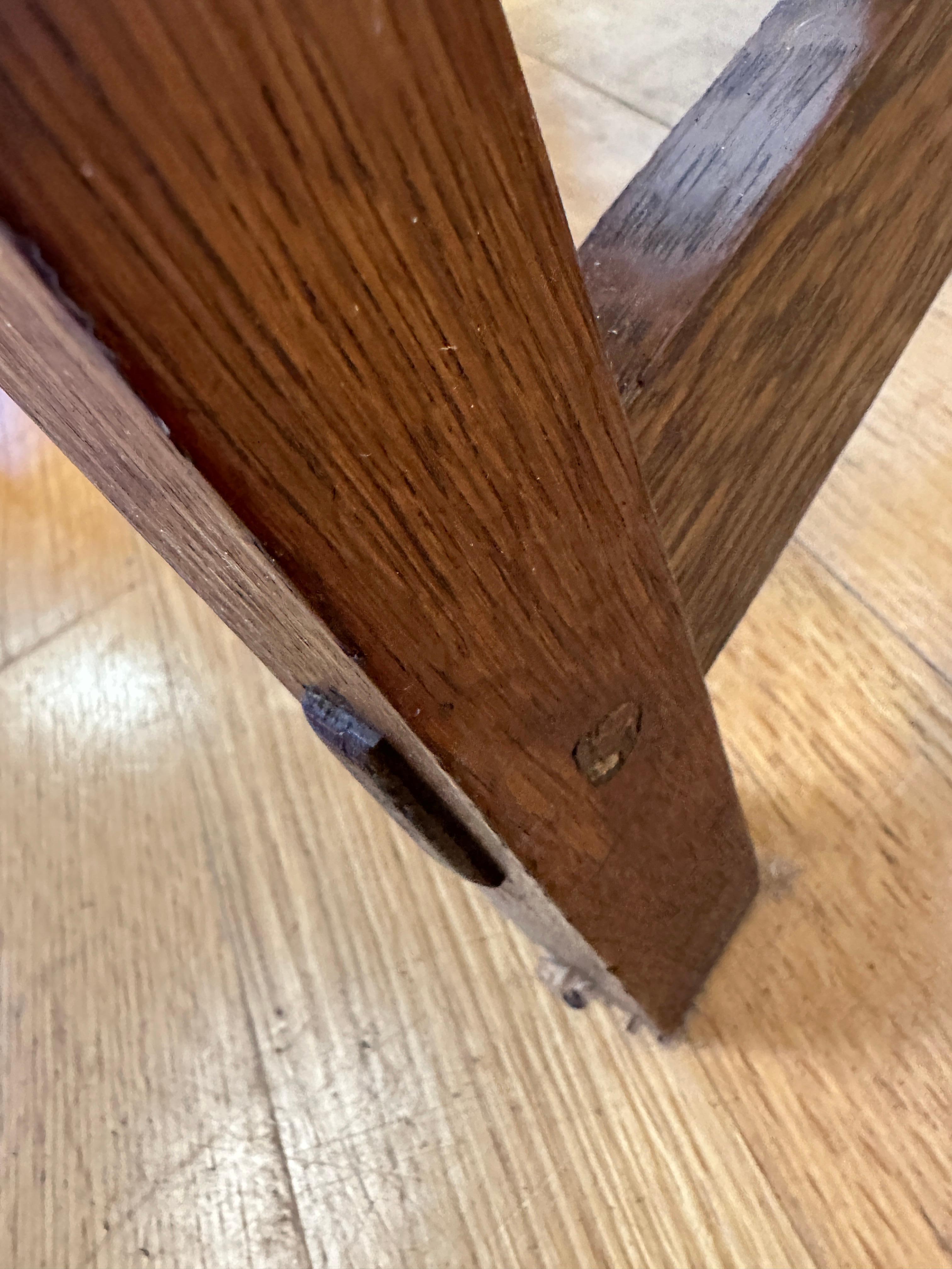 Américain Paire de chaises à haut dossier Gustav Stickley (modèle 384) - W4352 en vente