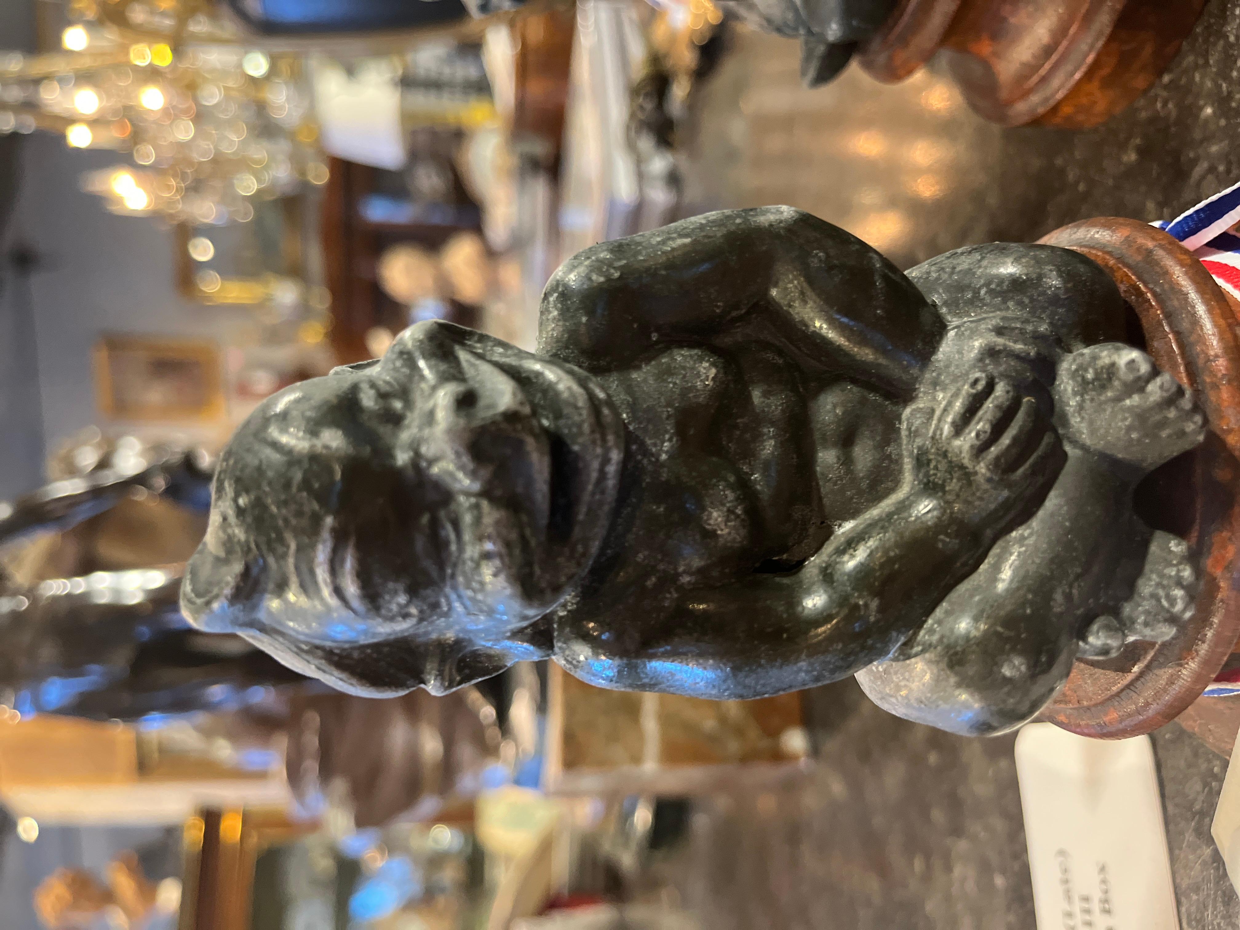 Sconosciuto Antica coppia di sculture di Homunculus in vendita