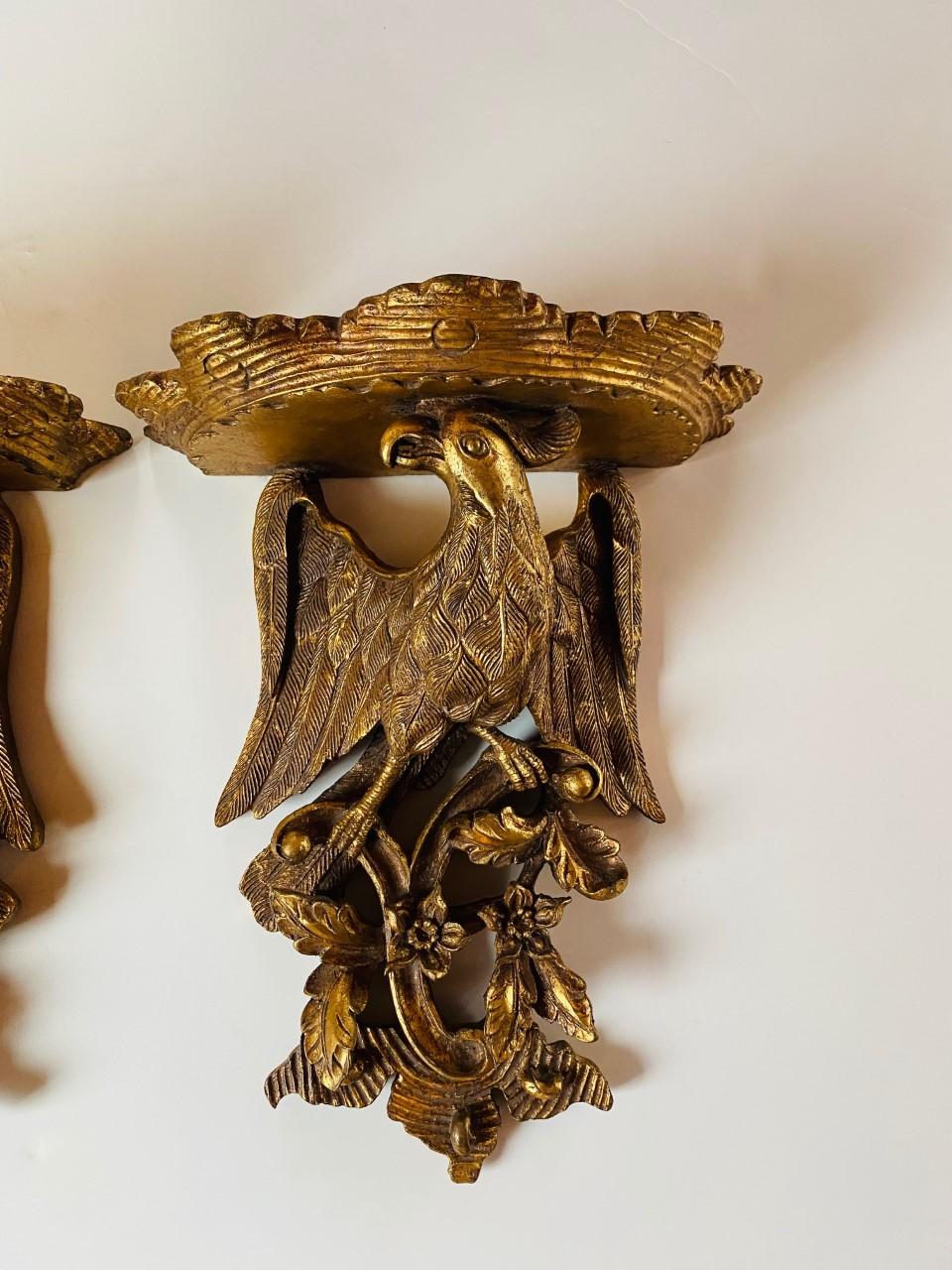 British Antique Pair of Imperial Eagle Carved Wall Shelf Sconce Brackets