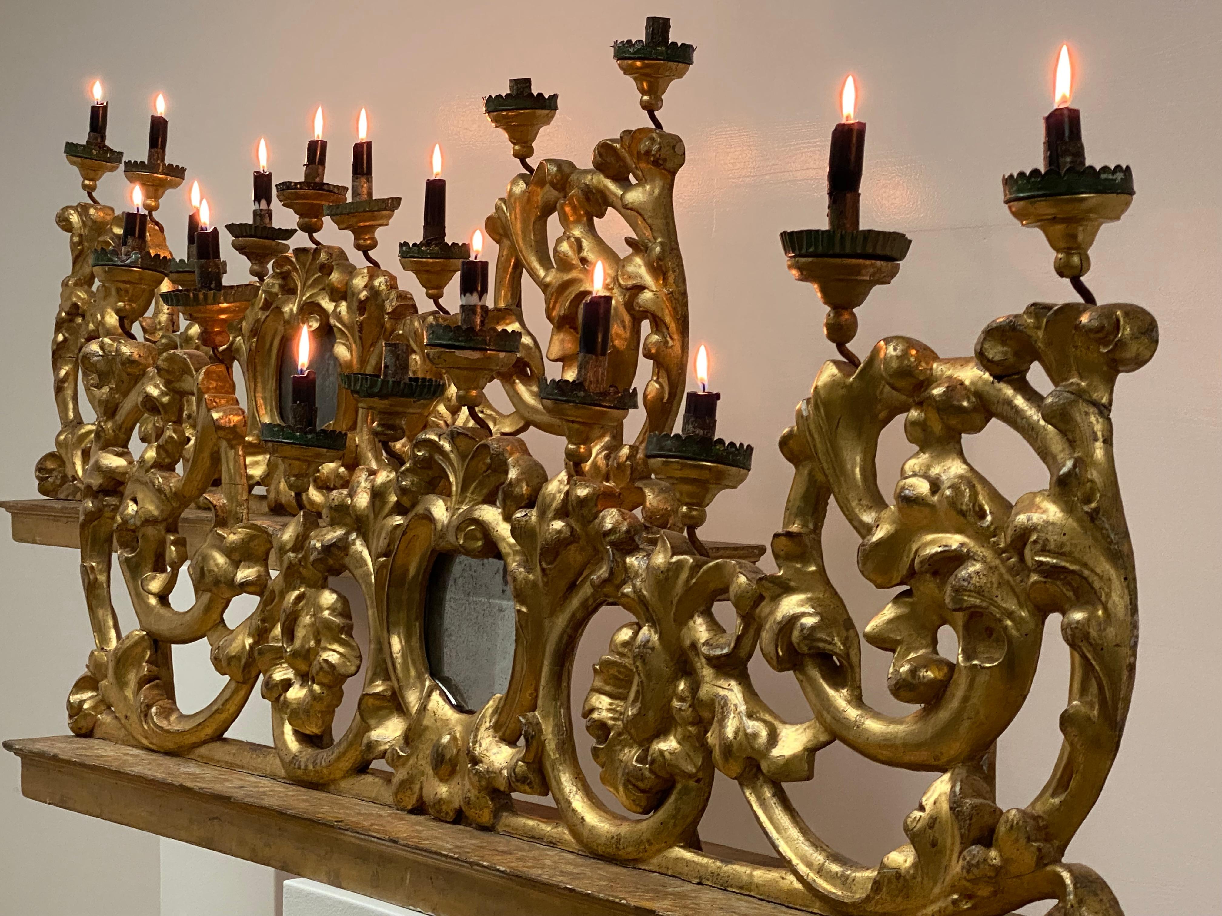 Paire de lustres italiens anciens Bon état - En vente à Schellebelle, BE