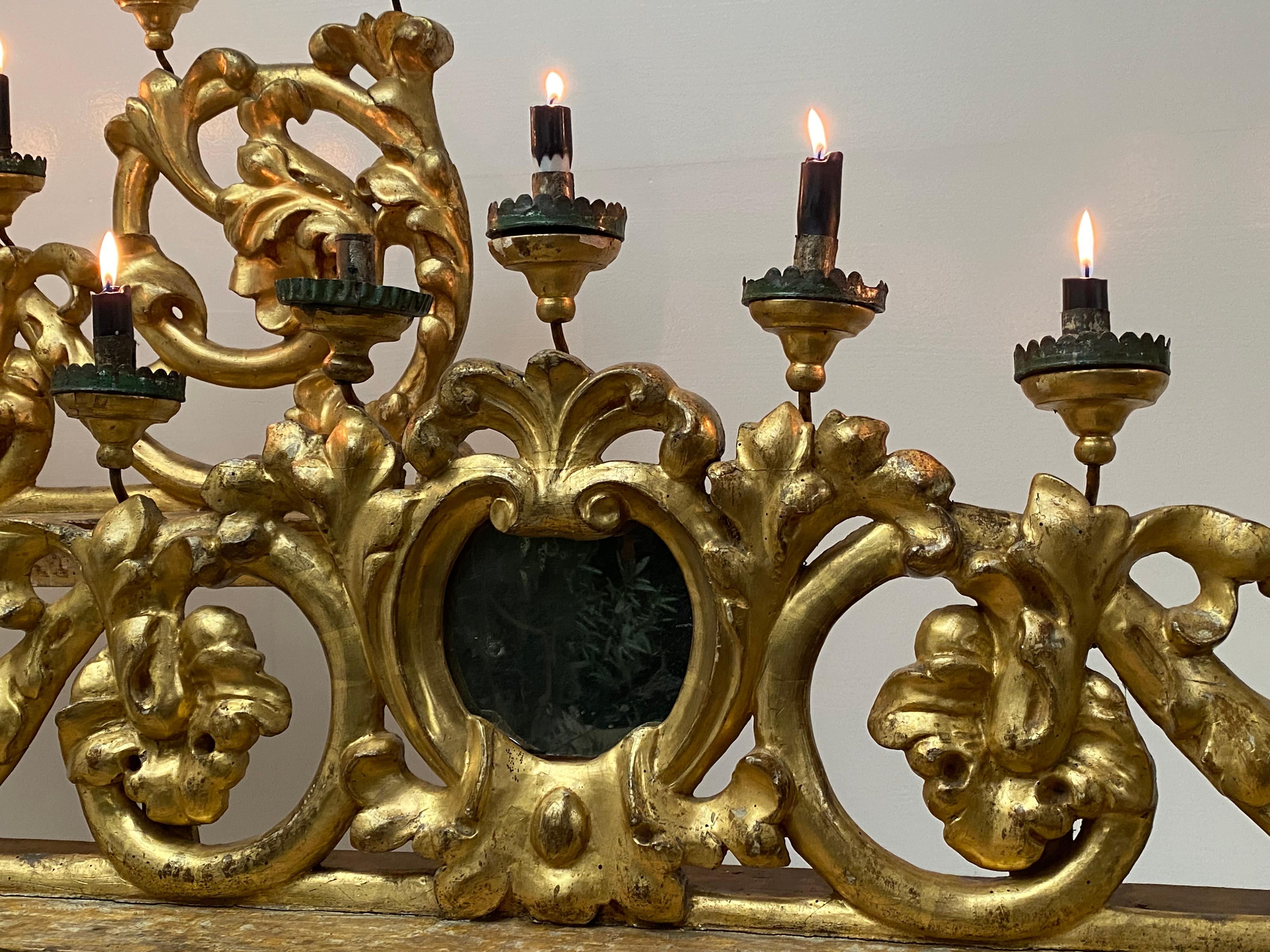 Paire de lustres italiens anciens en vente 2
