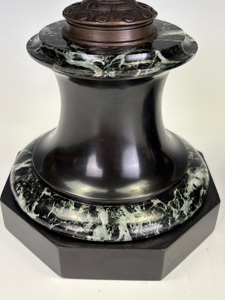 Antica coppia di candelabri in bronzo dipinto a freddo di James Pradier - XIX secolo Fre in vendita 9